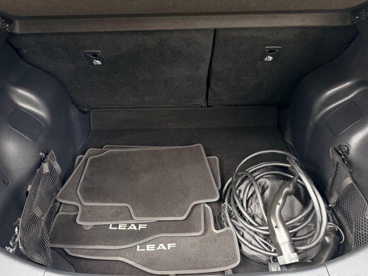 Nissan Leaf view 27