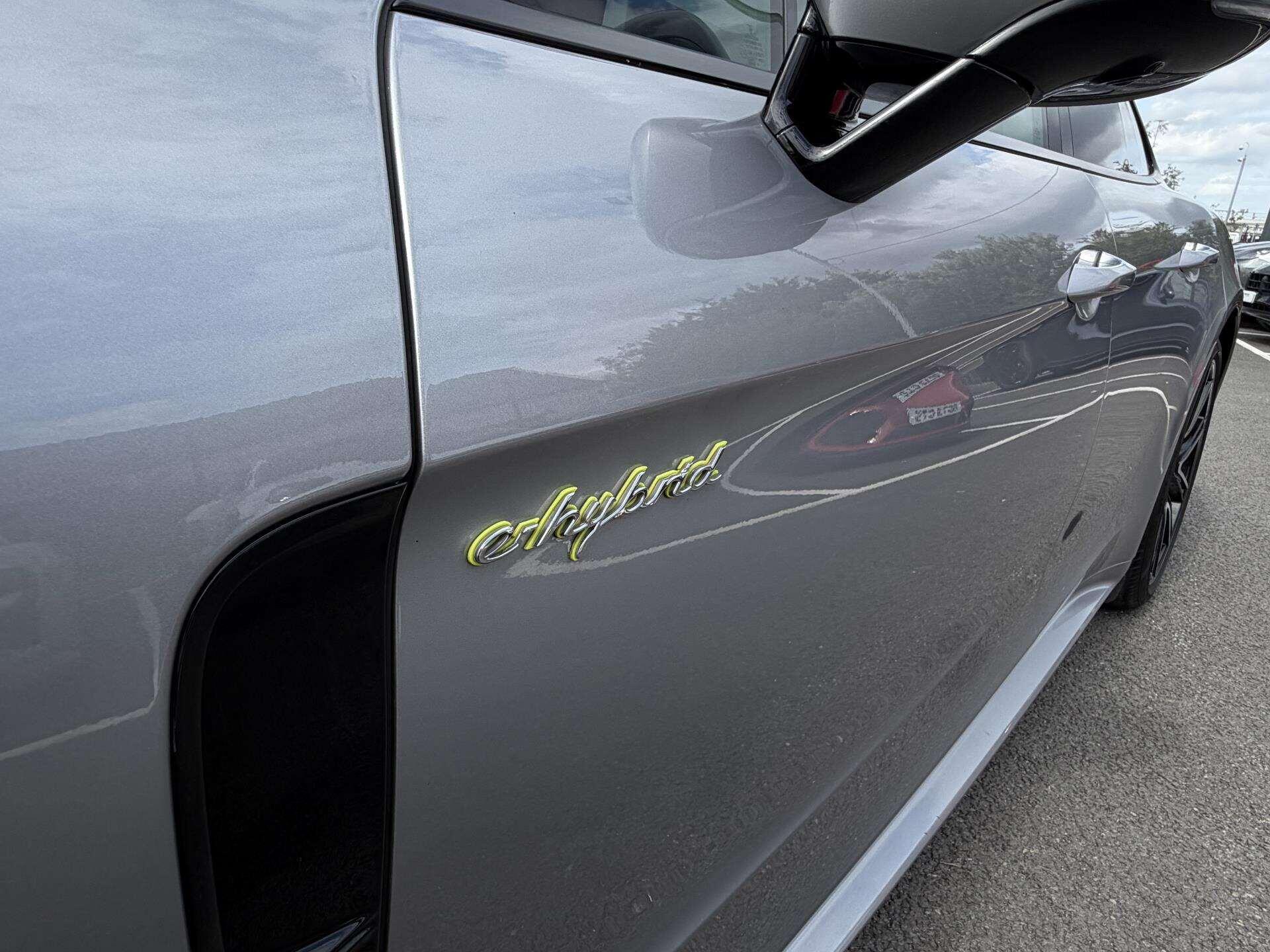 Porsche Panamera view 32