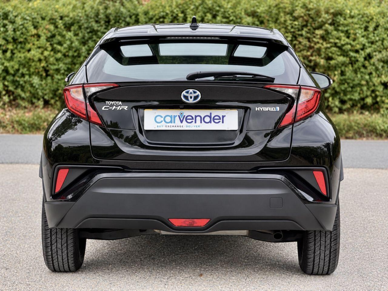 Toyota C-HR view 9