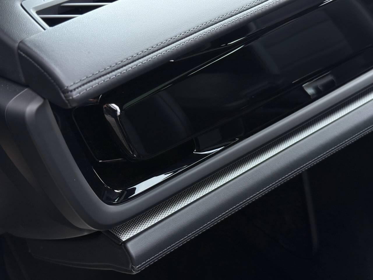Porsche Panamera view 40