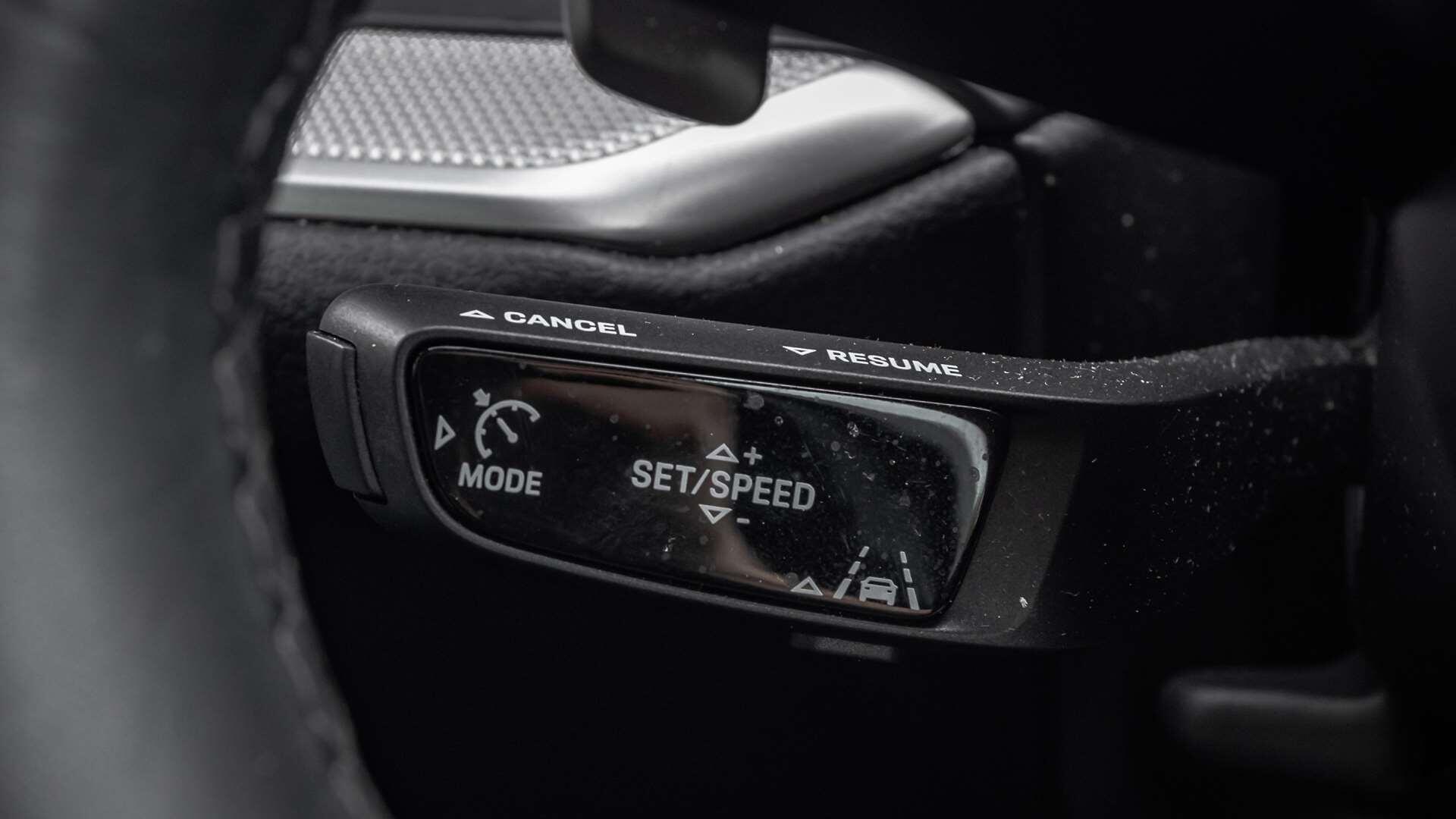 Porsche Cayenne view 31