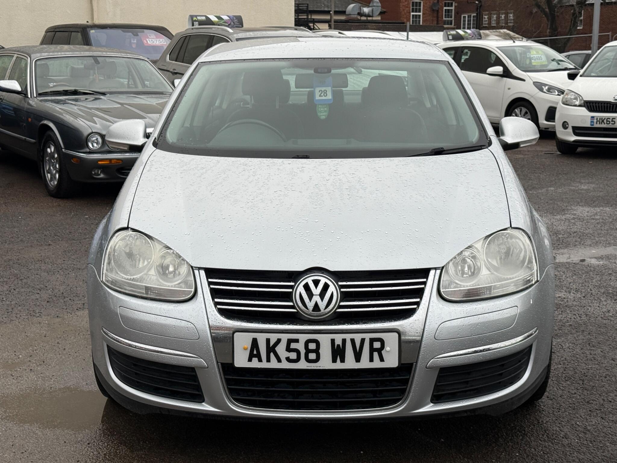 Volkswagen Jetta - Image 7