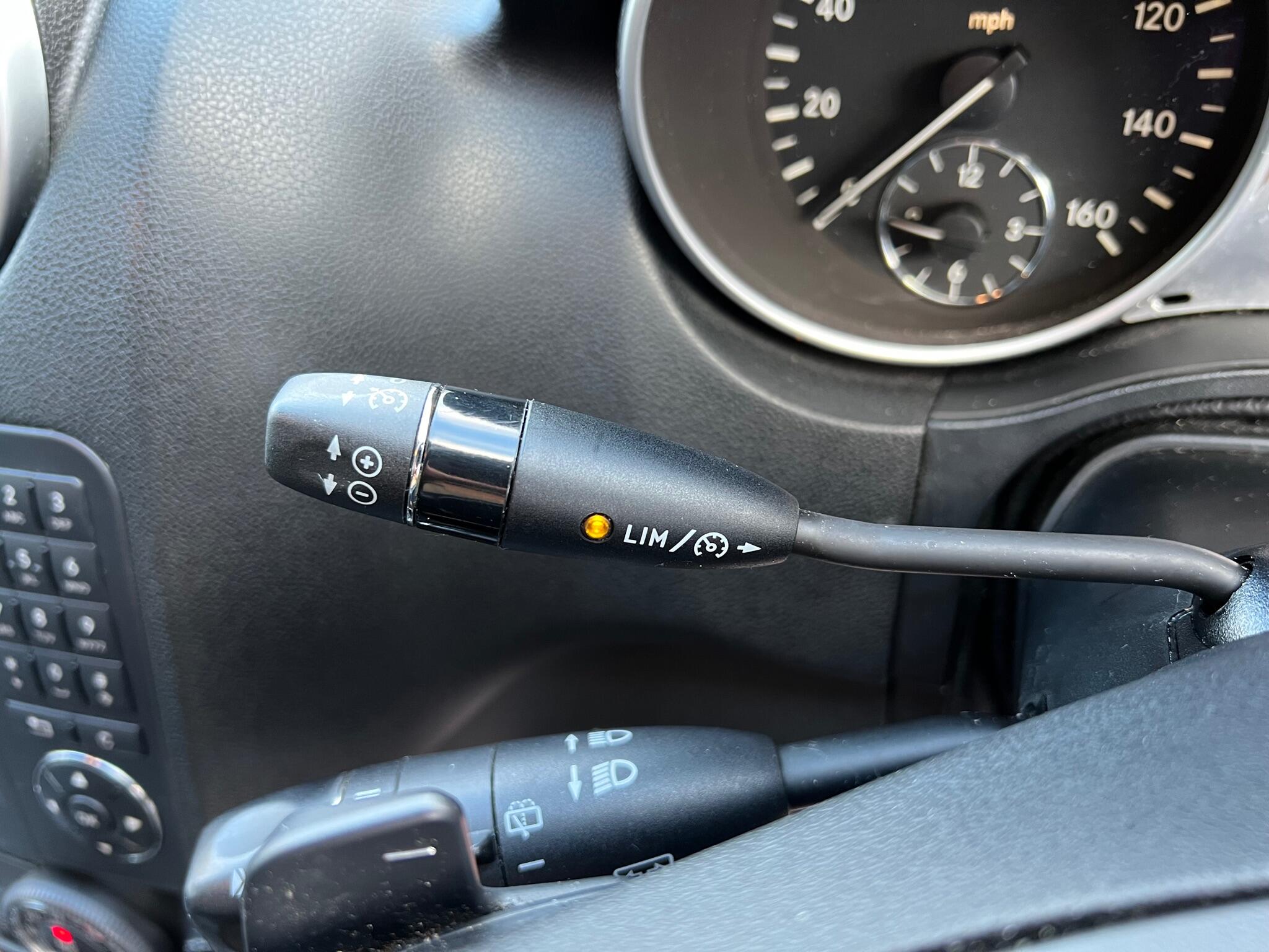 2009 Mercedes-Benz M Class image 25