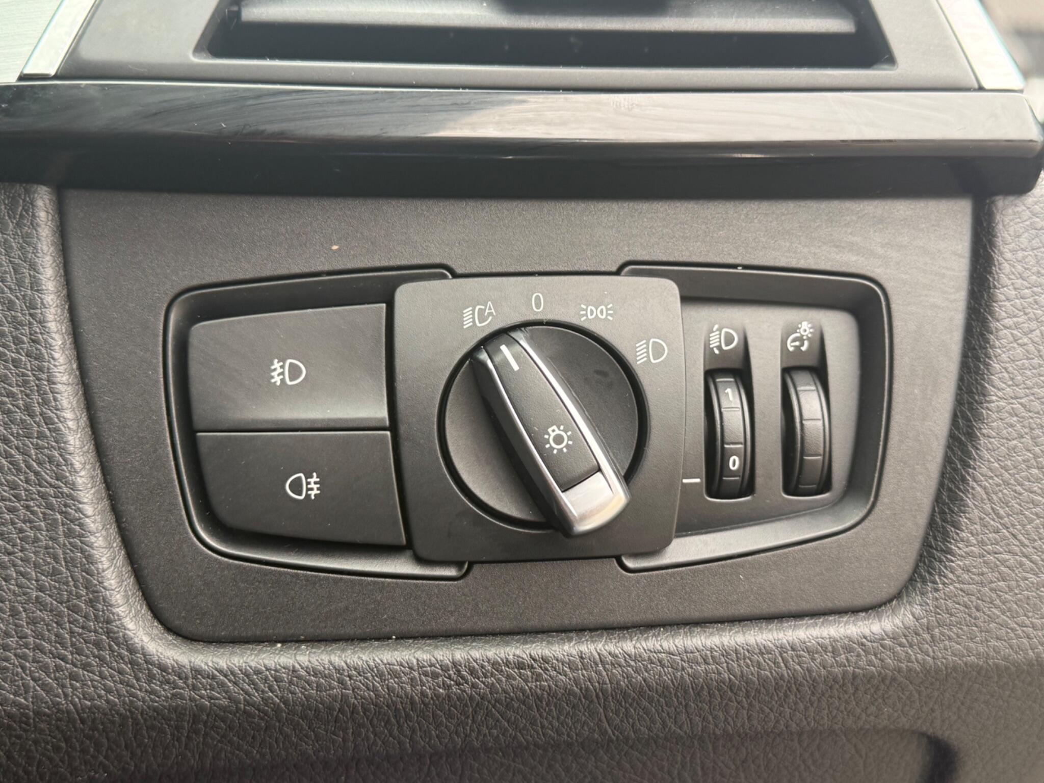 BMW 3 Series view 36