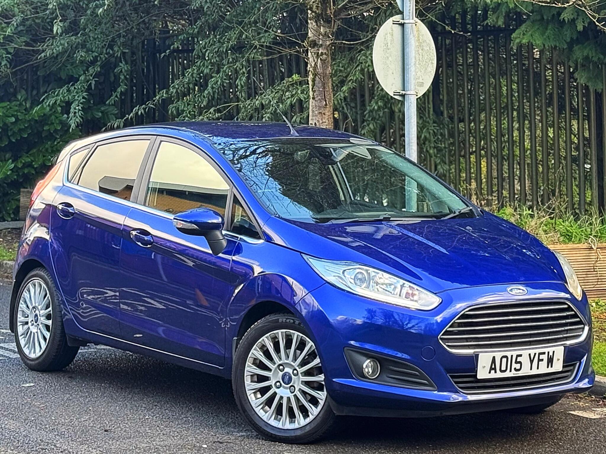 2015 Ford Fiesta 1.6 Titanium Powershift Euro 6 5dr image 5