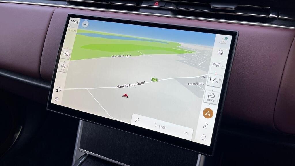 Land Rover Range Rover view 18