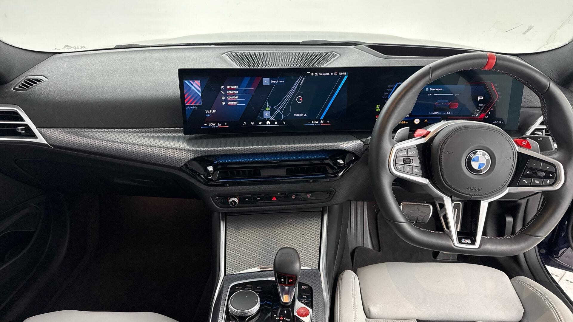 BMW M4 view 4