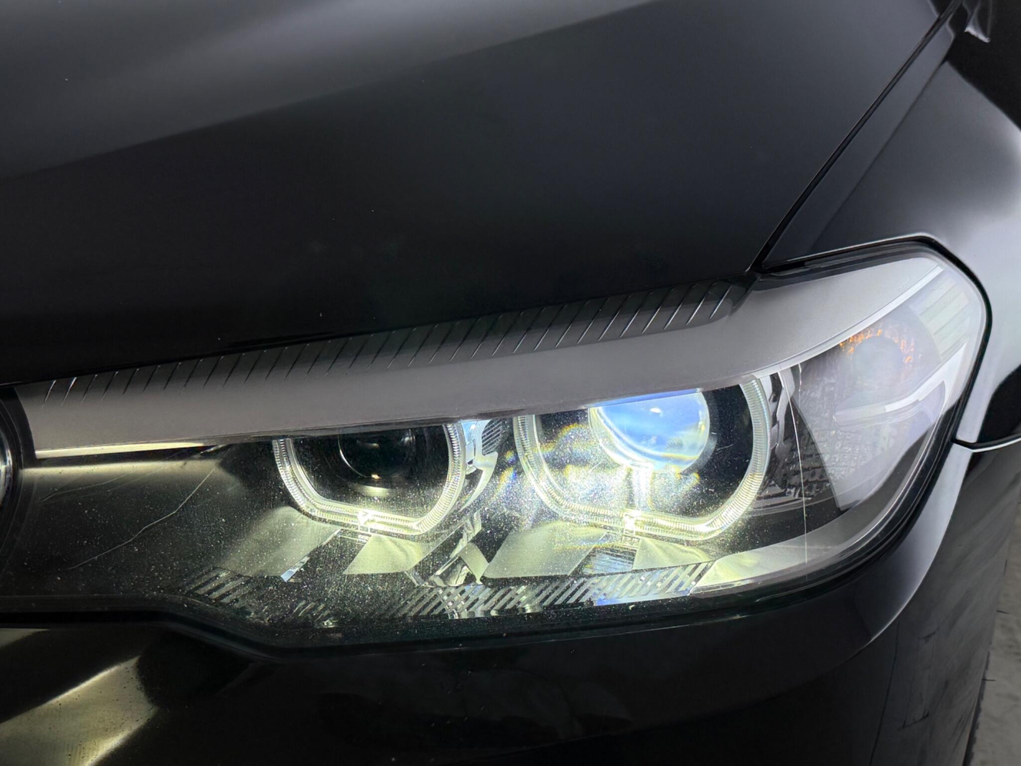 BMW 5 Series view 12