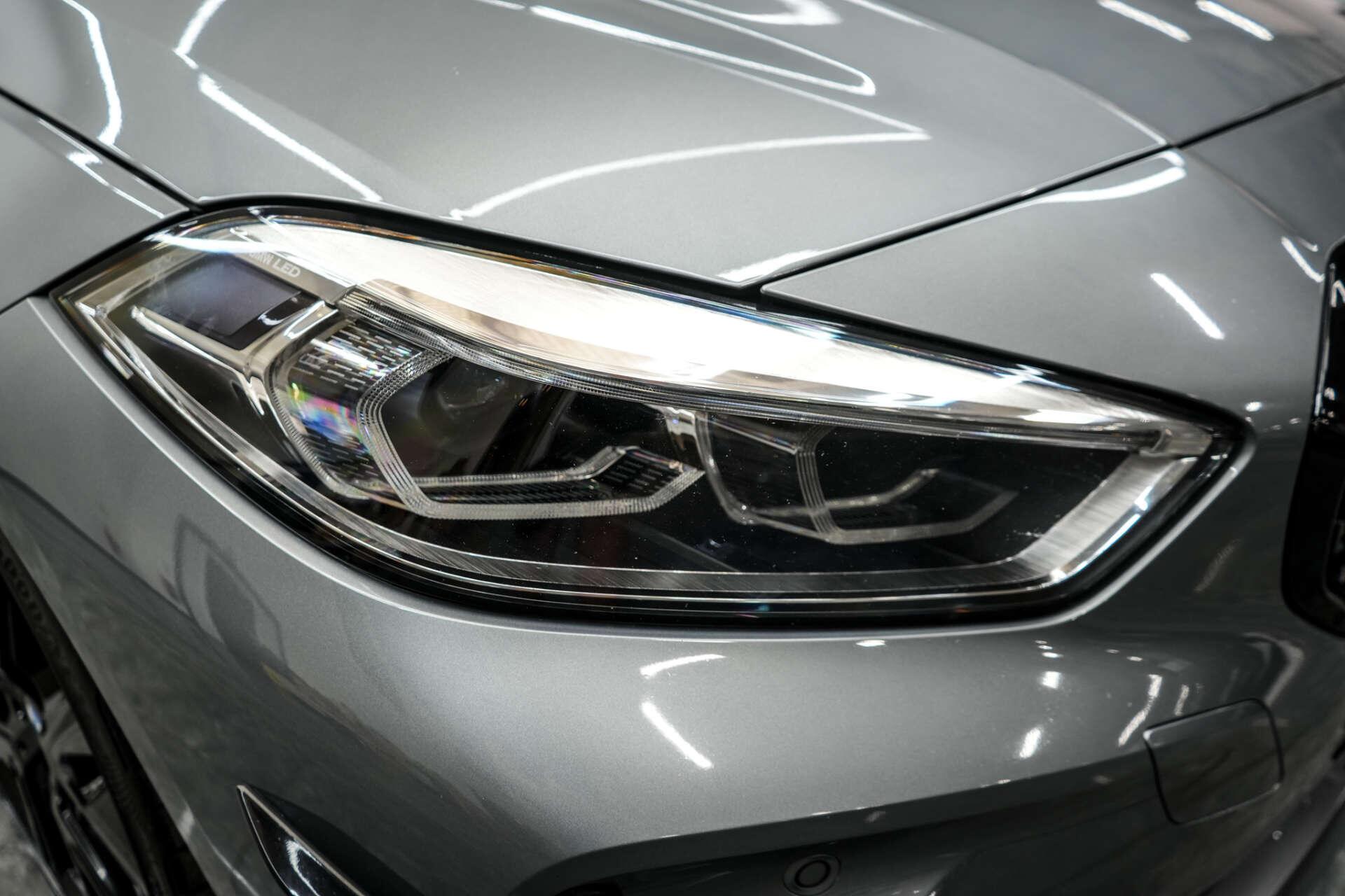 BMW 1 Series view 6