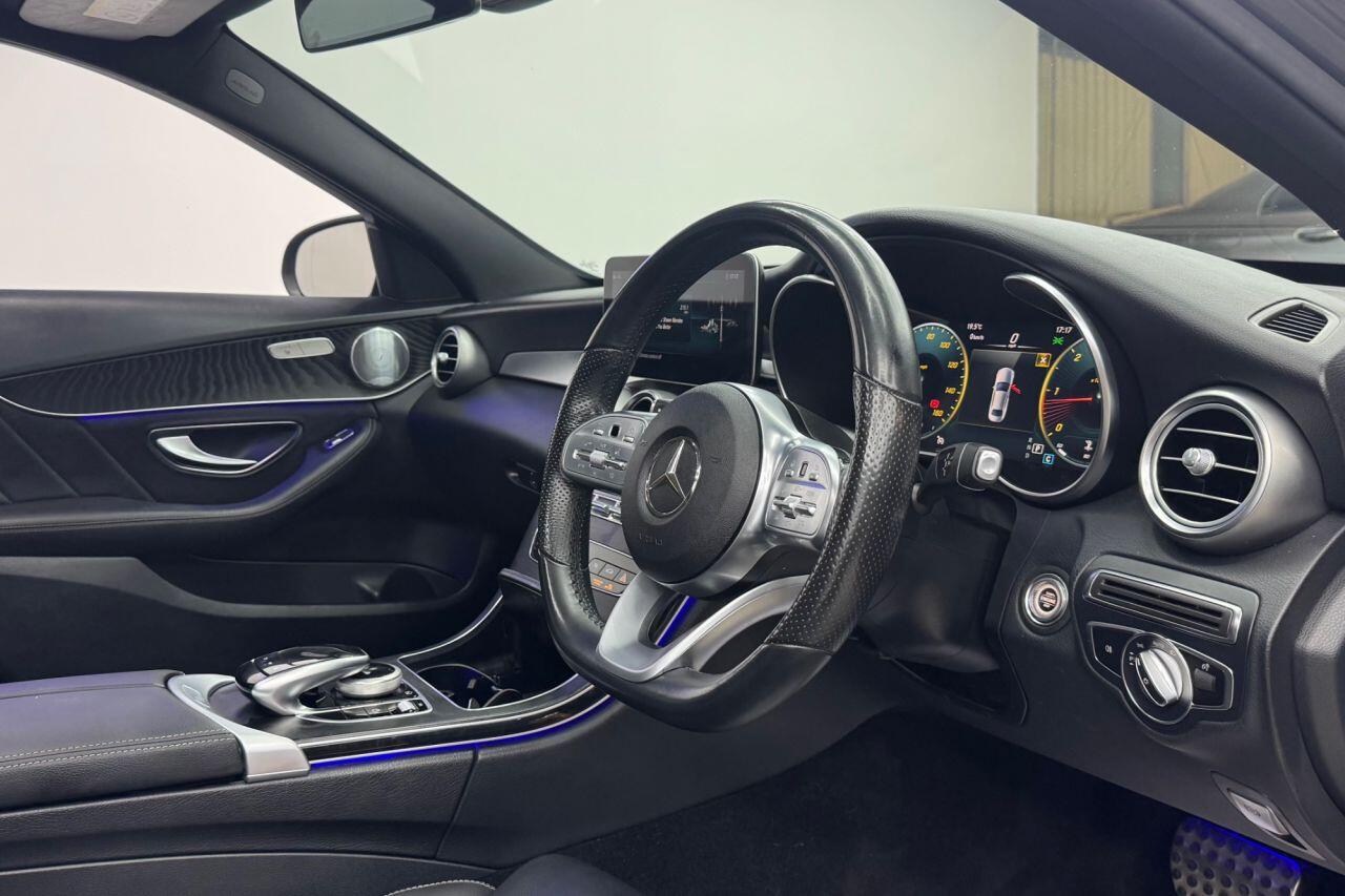 Mercedes-Benz C-Class view 18