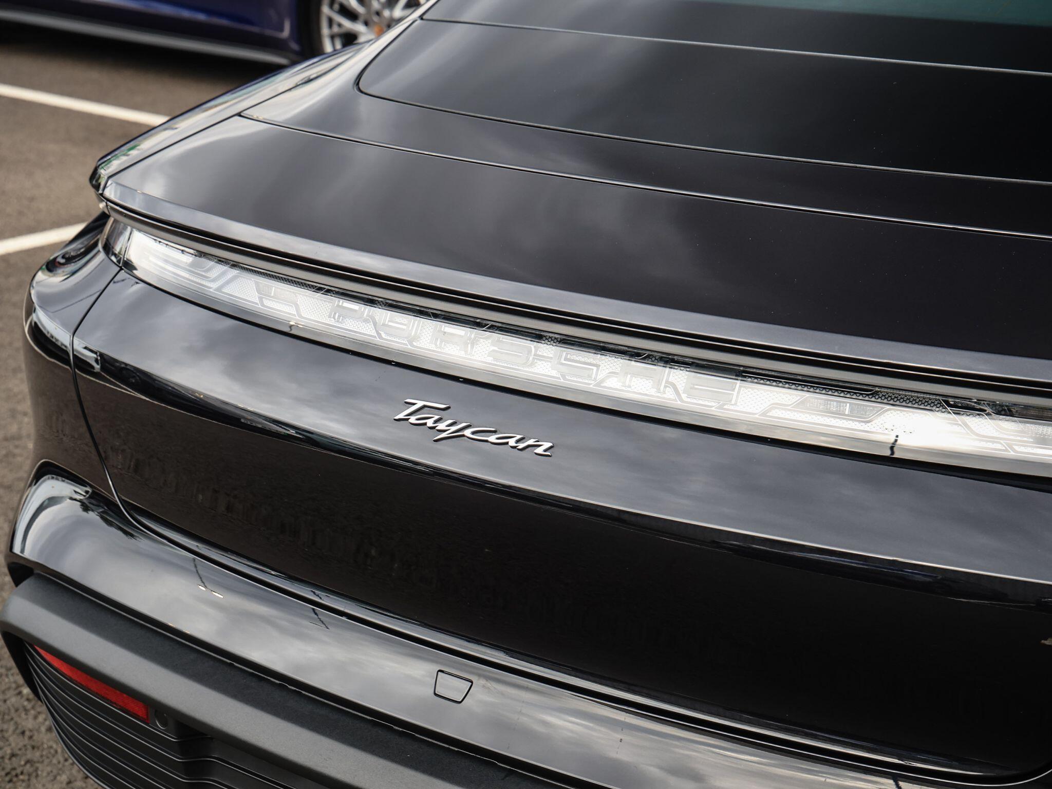 Porsche Taycan view 33