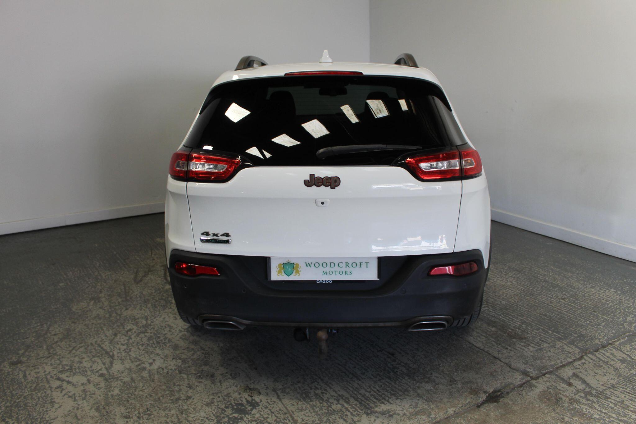 Jeep Cherokee view 14