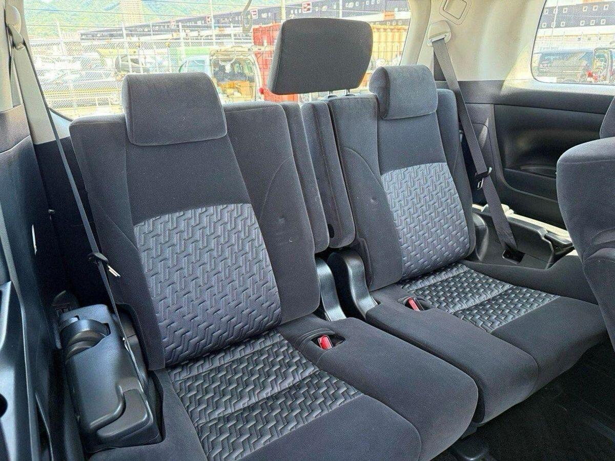 Toyota Vellfire view 16