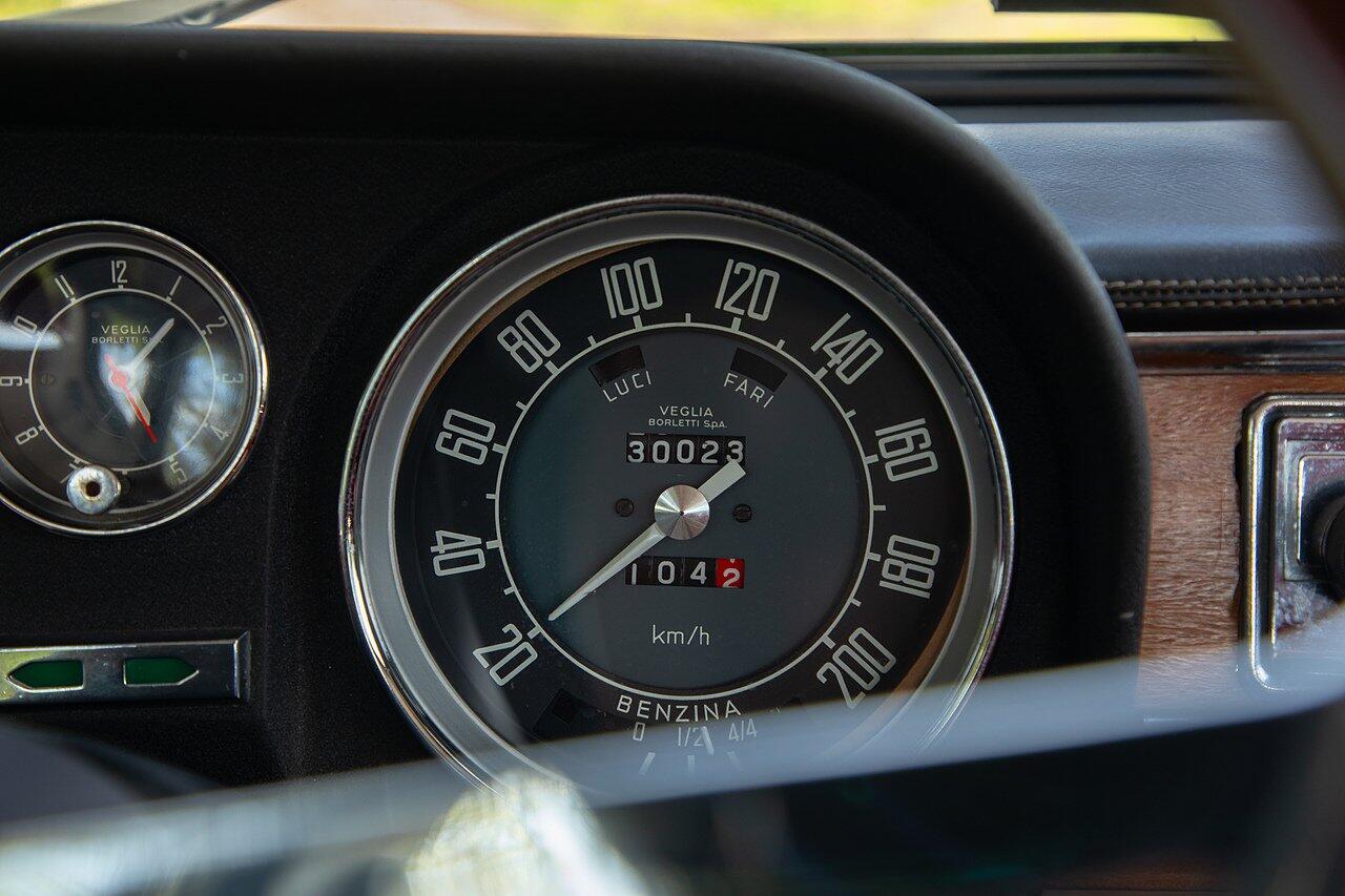 Alfa Romeo Giulia view 14