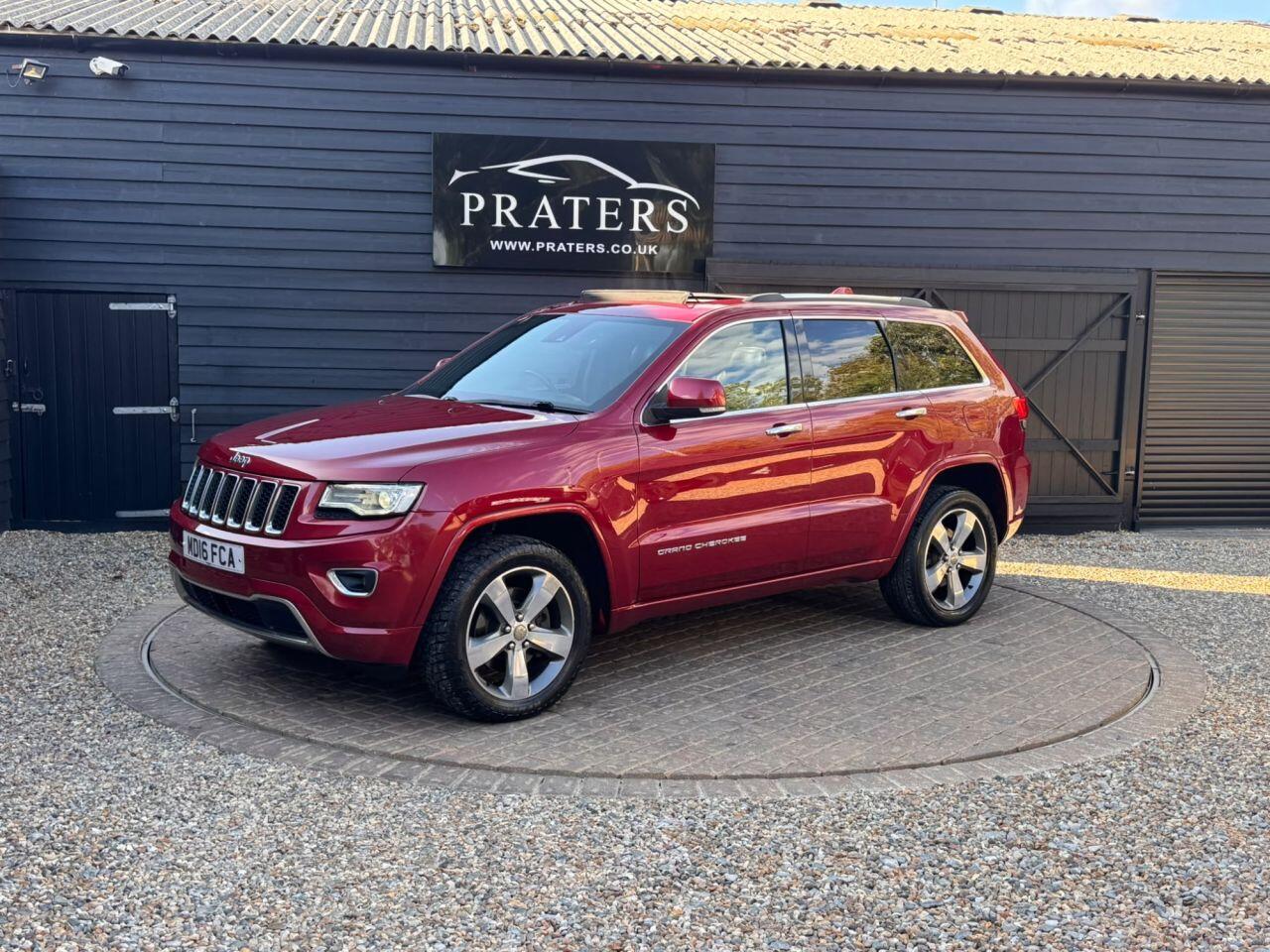 Jeep Grand Cherokee view 2