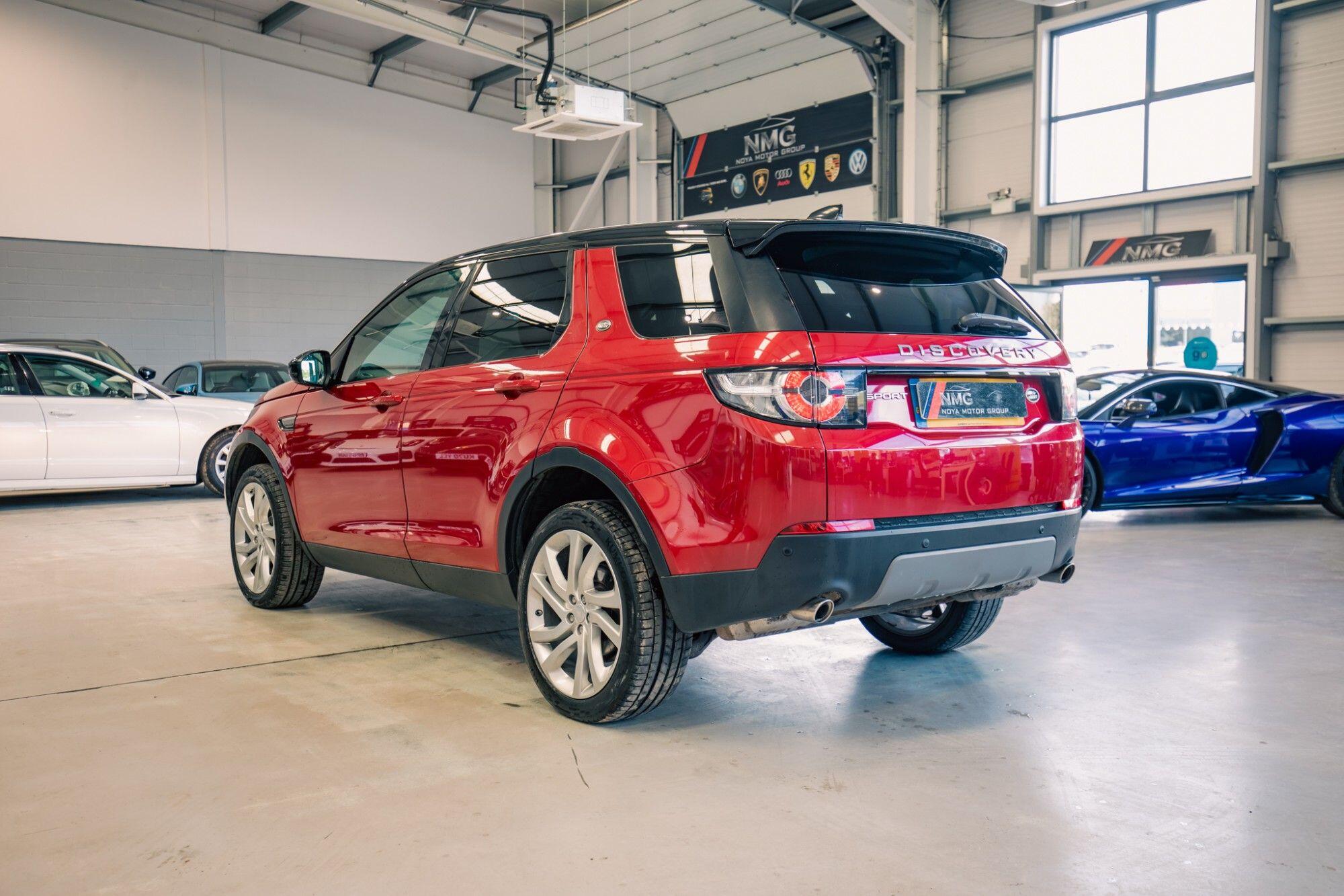 Land Rover Discovery Sport view 25