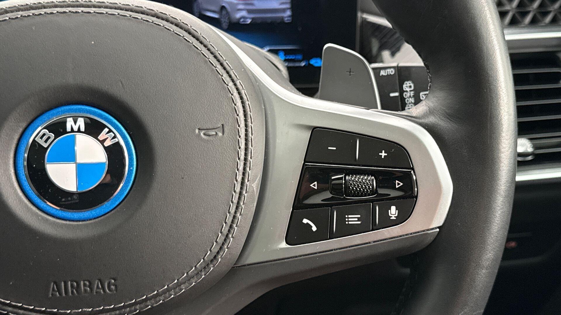 BMW X5 view 18