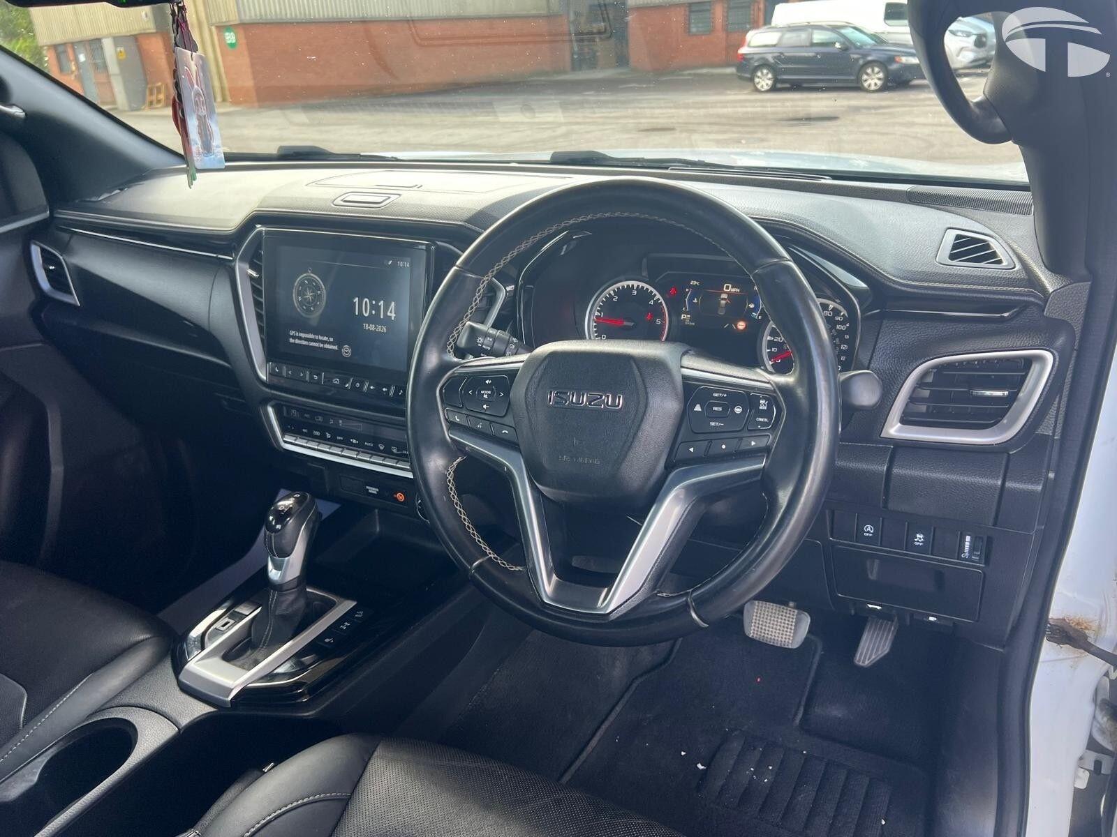 Isuzu D-Max view 14