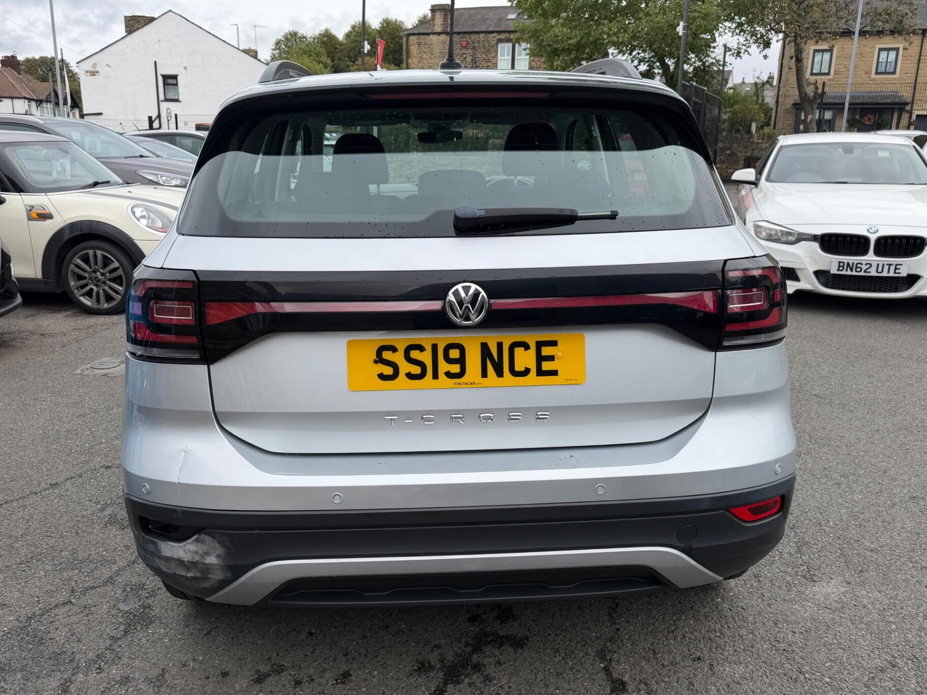 Volkswagen T-Cross view 7