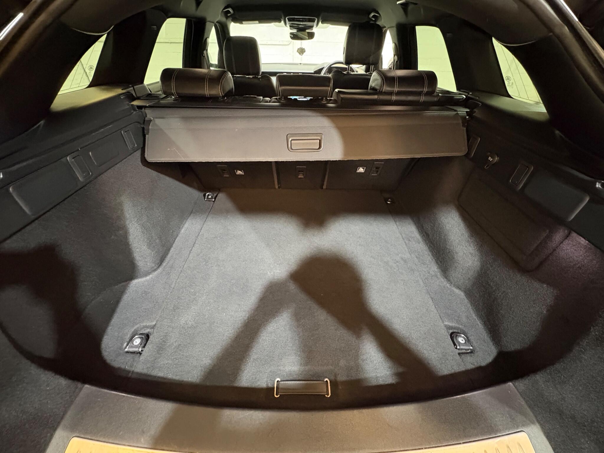 Land Rover Range Rover Velar view 72