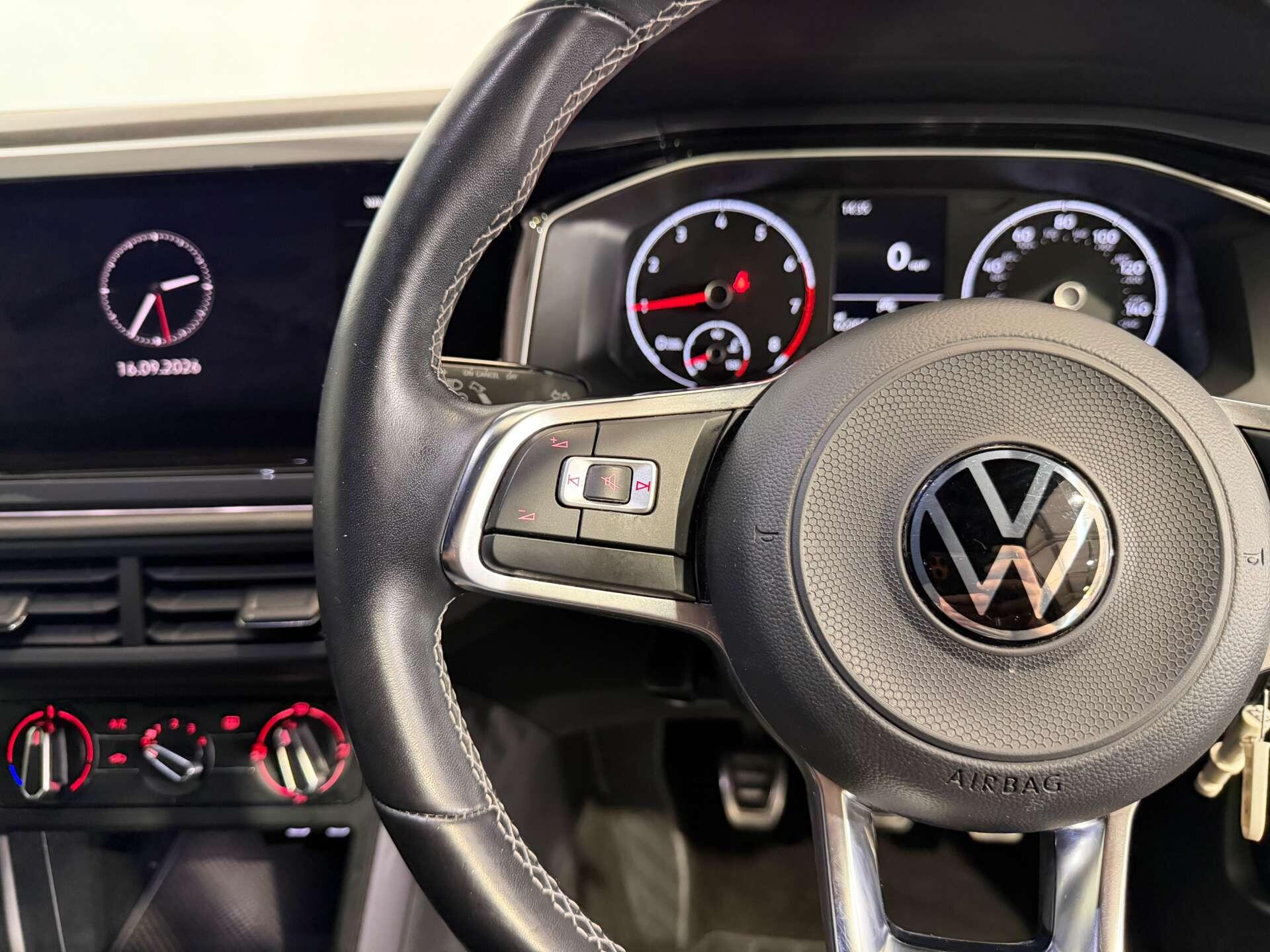 Volkswagen Polo view 27