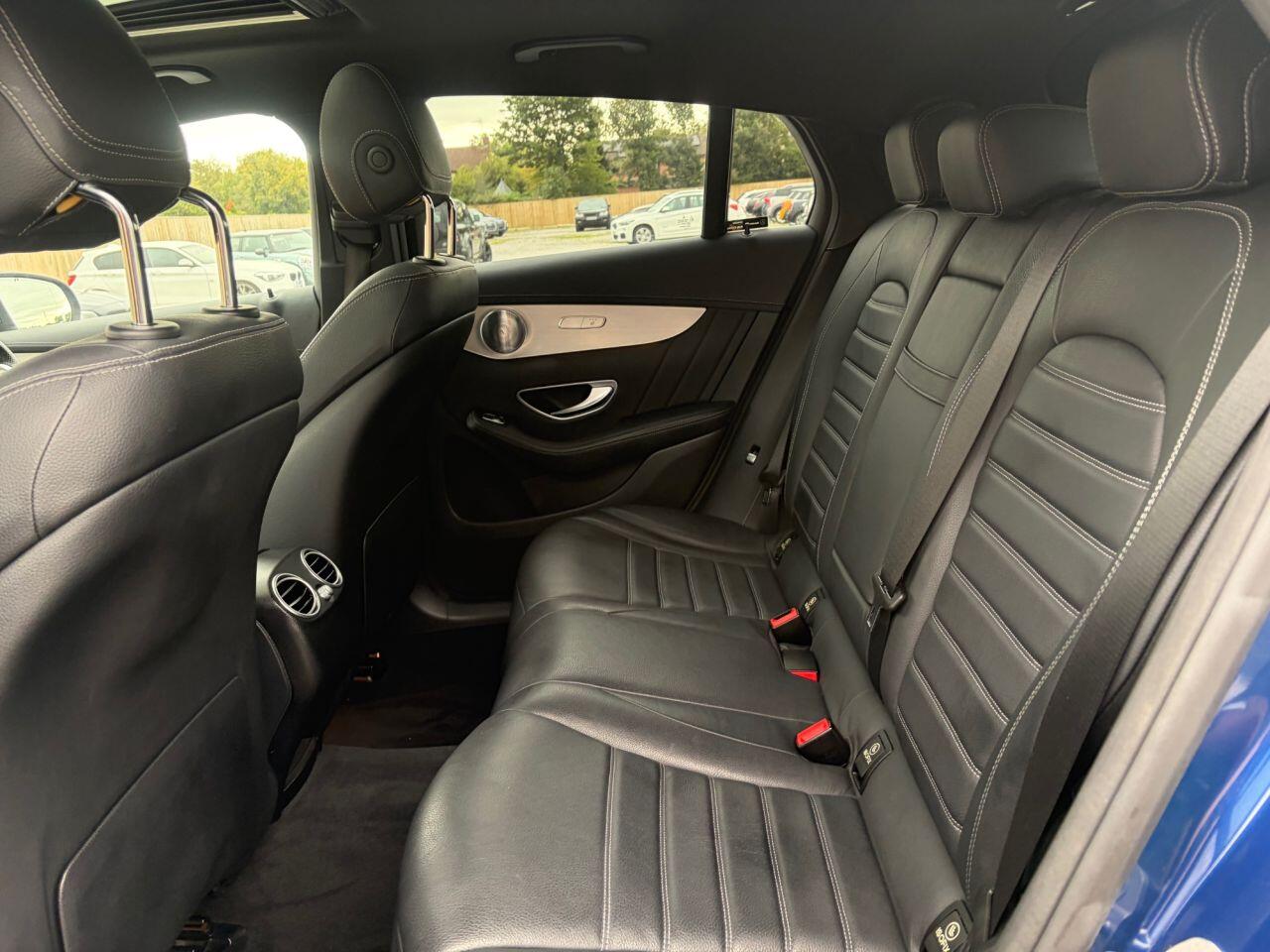 Mercedes-Benz GLC view 24