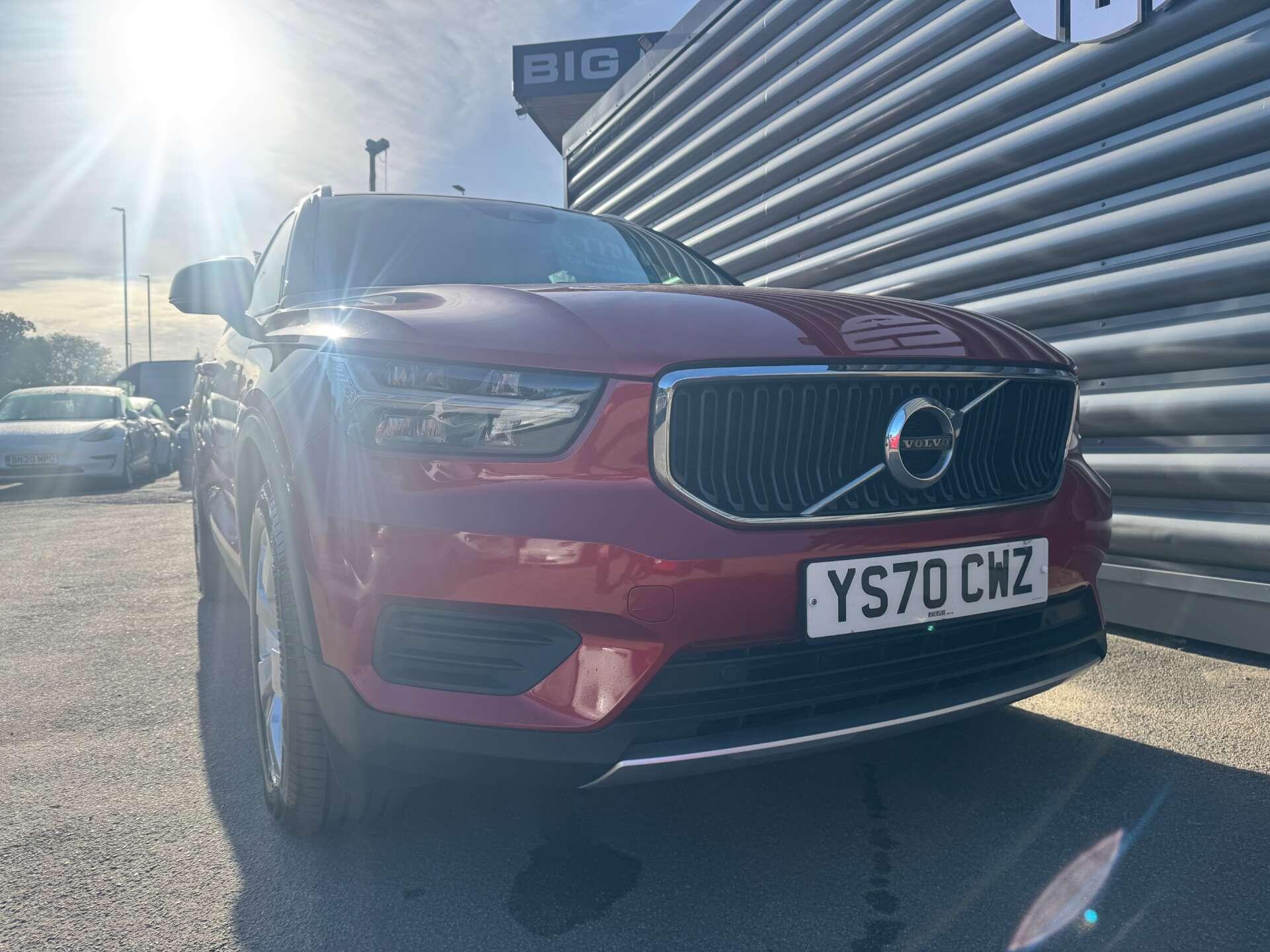 Volvo XC40 view 11