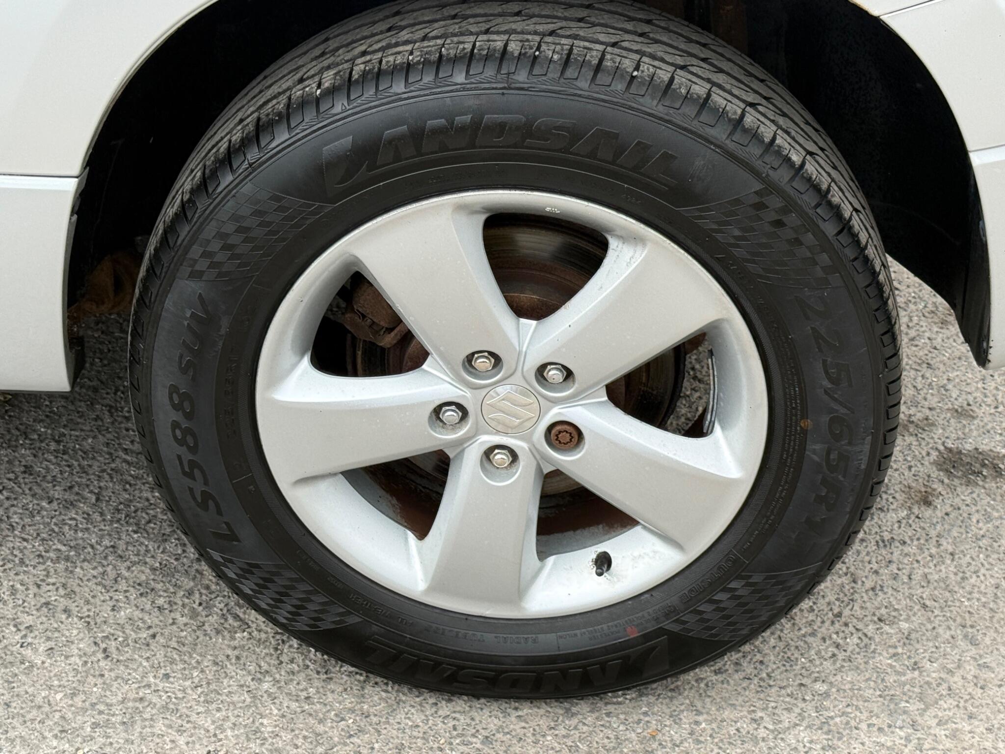 Suzuki Grand Vitara - Image 28