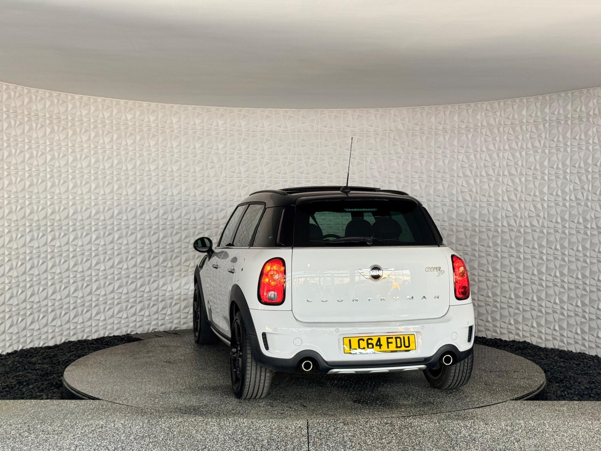 Mini Countryman view 14