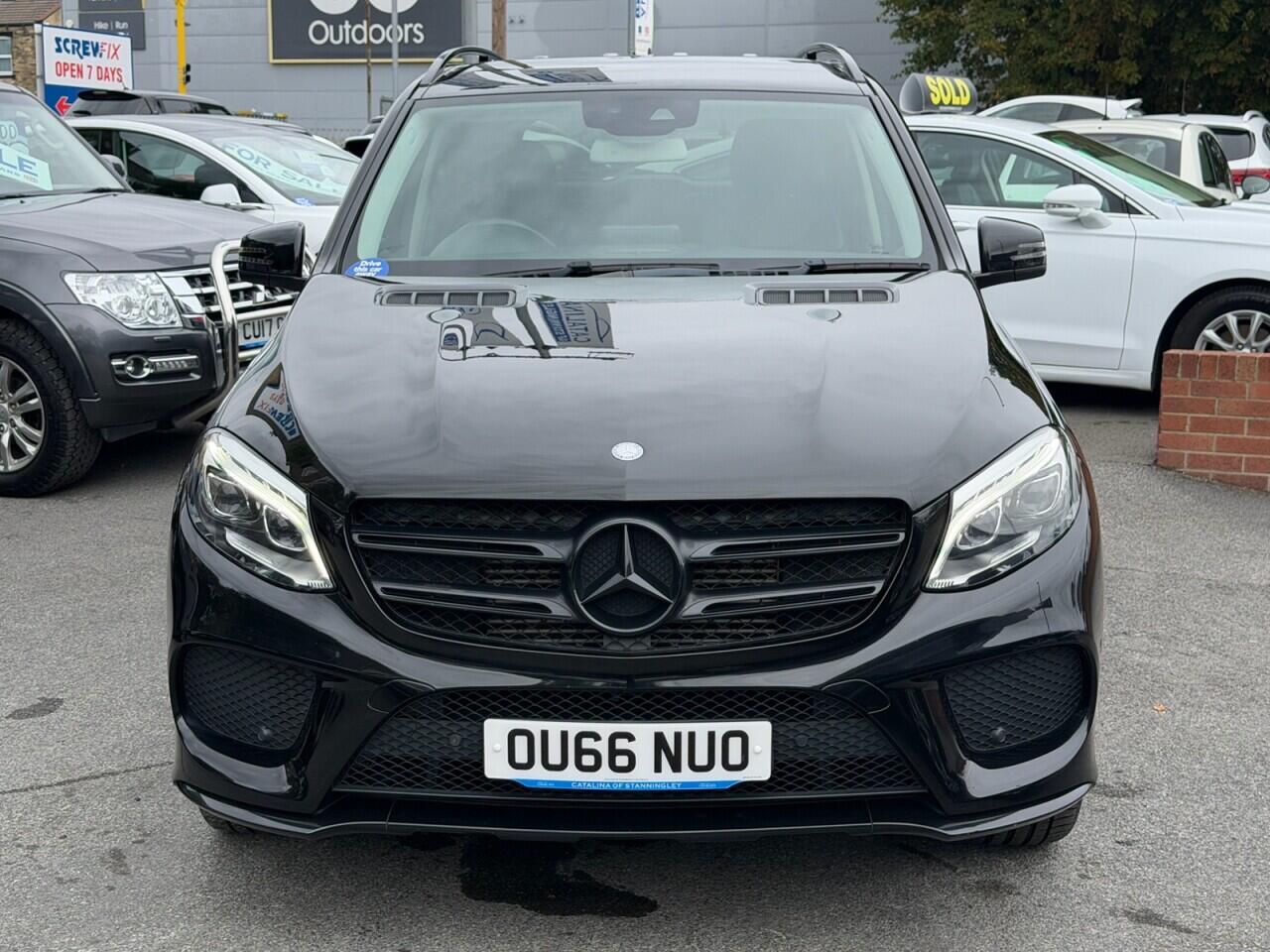 Mercedes-Benz Gle view 2