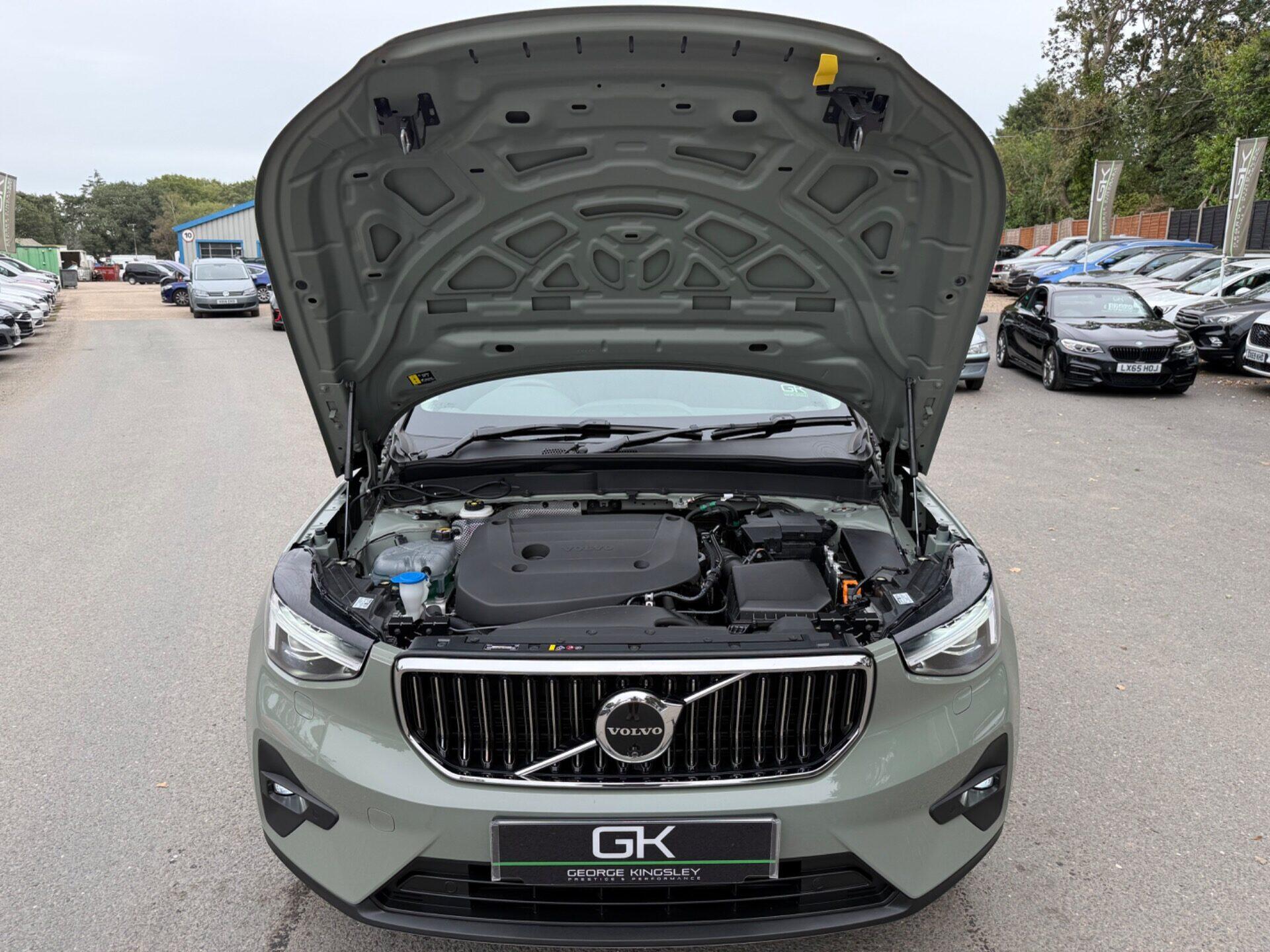 Volvo XC40 view 64