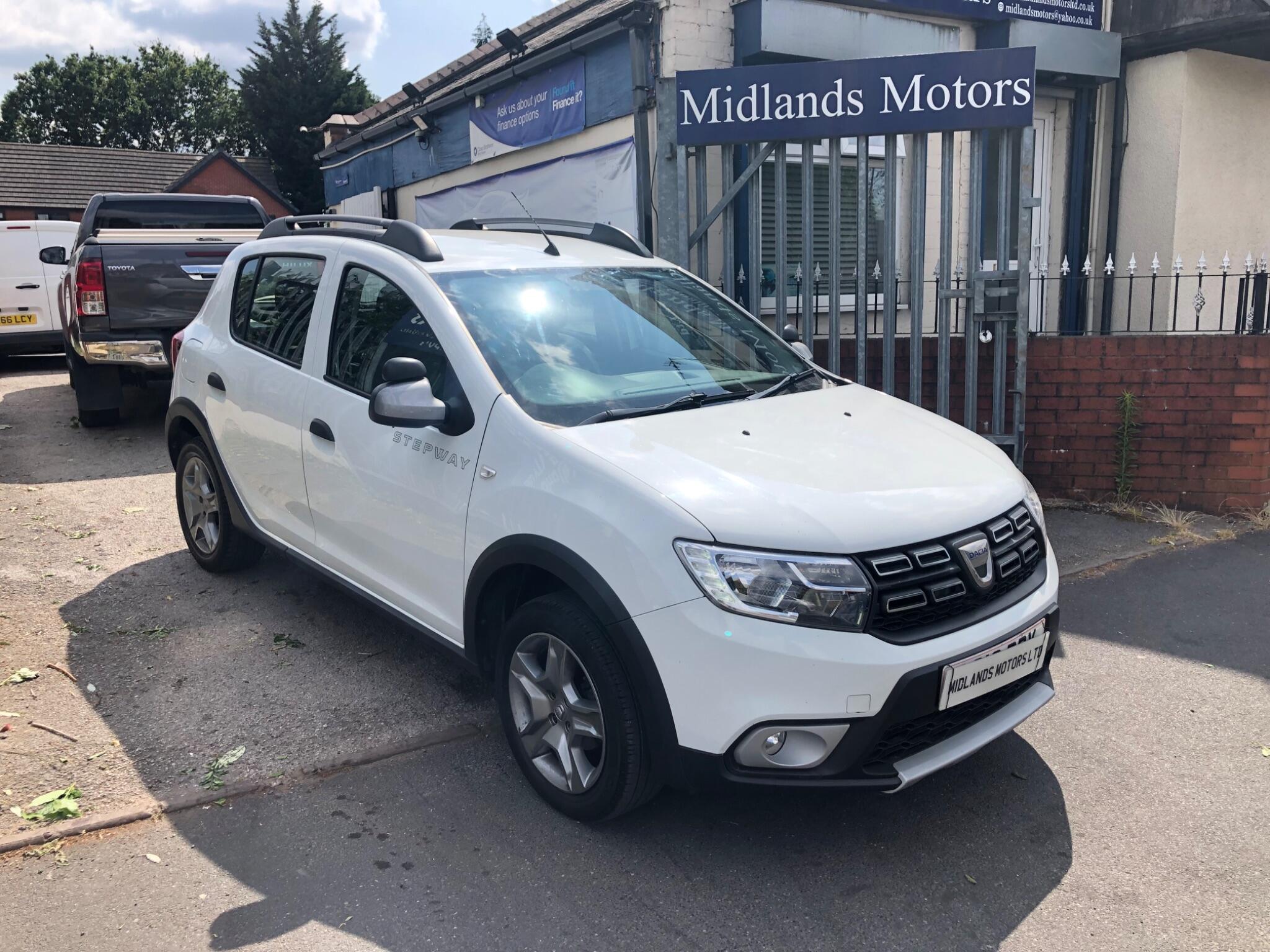 Dacia Sandero Stepway main image