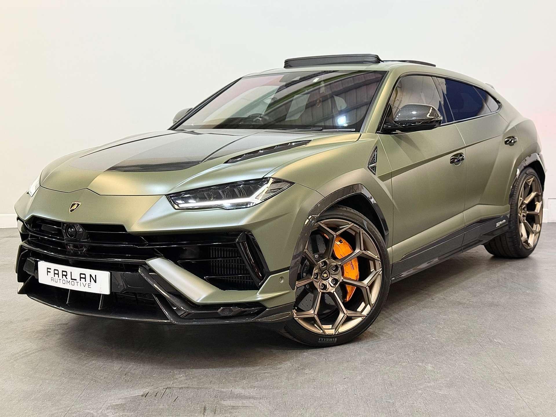 Lamborghini Urus view 14