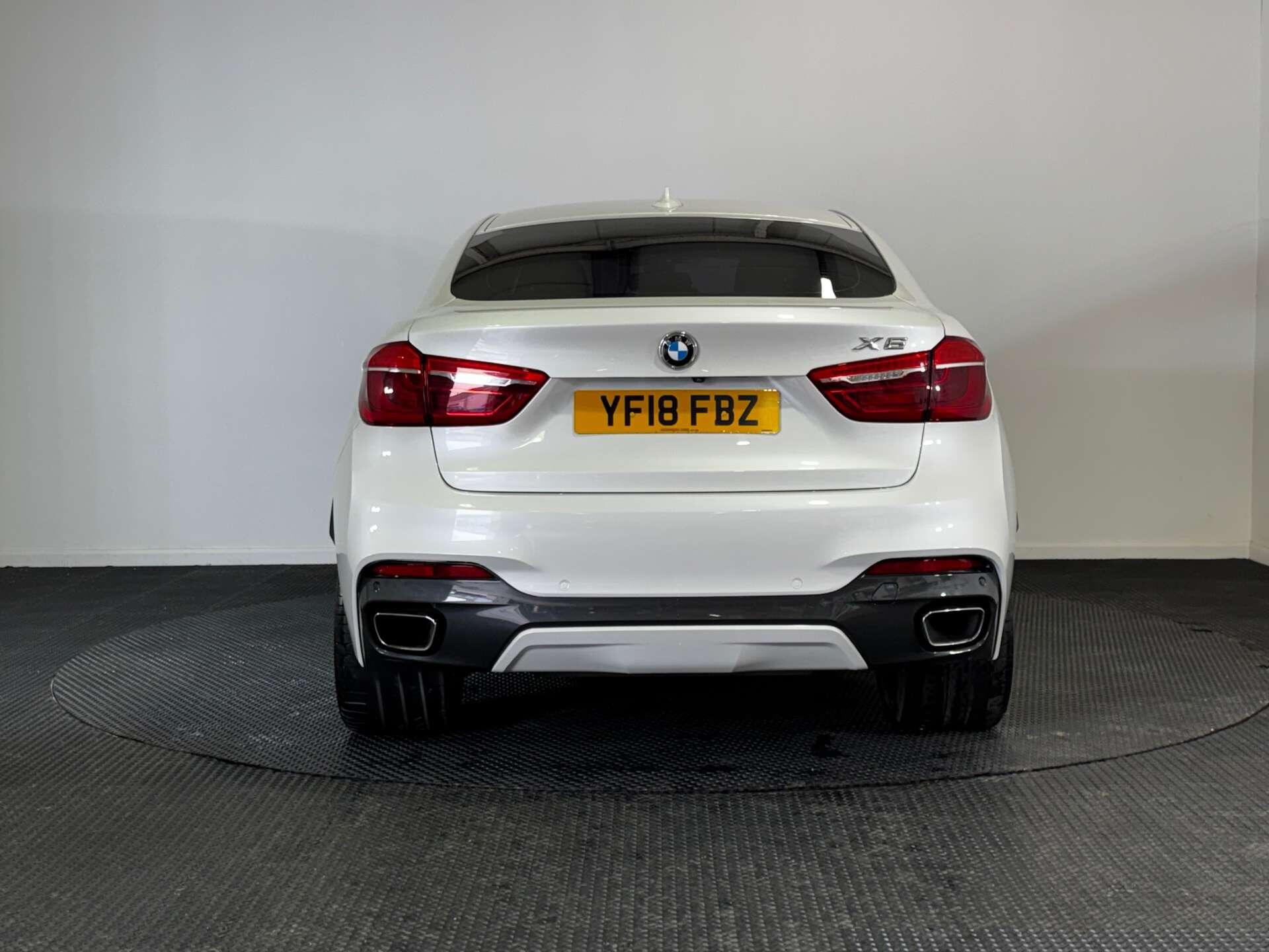 BMW X6 view 6