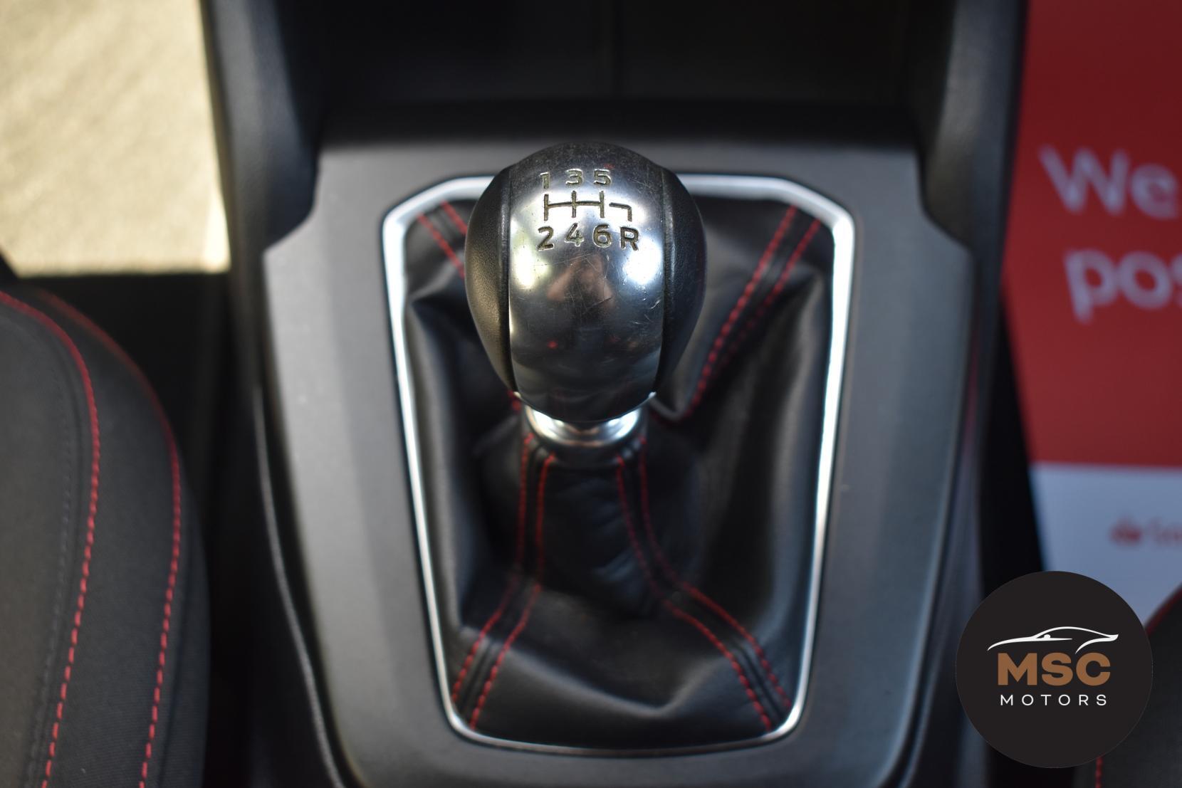 Ford Focus view 37
