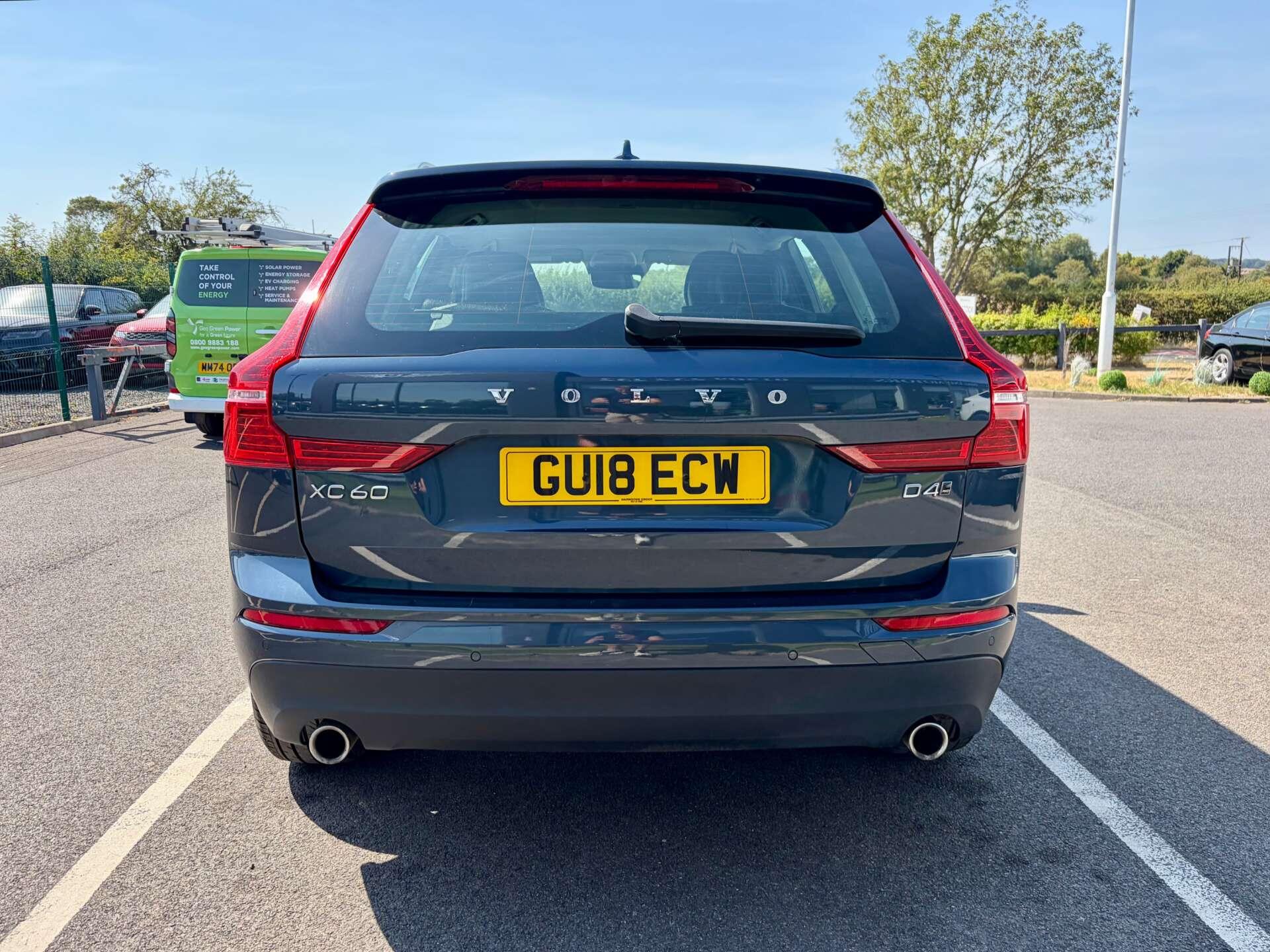 Volvo XC60 view 7