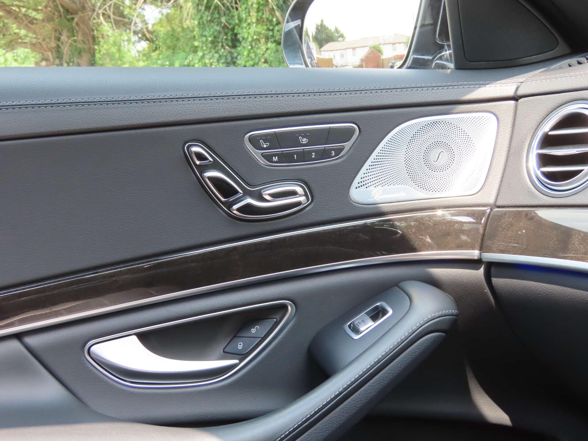 Mercedes-Benz S-Class view 15