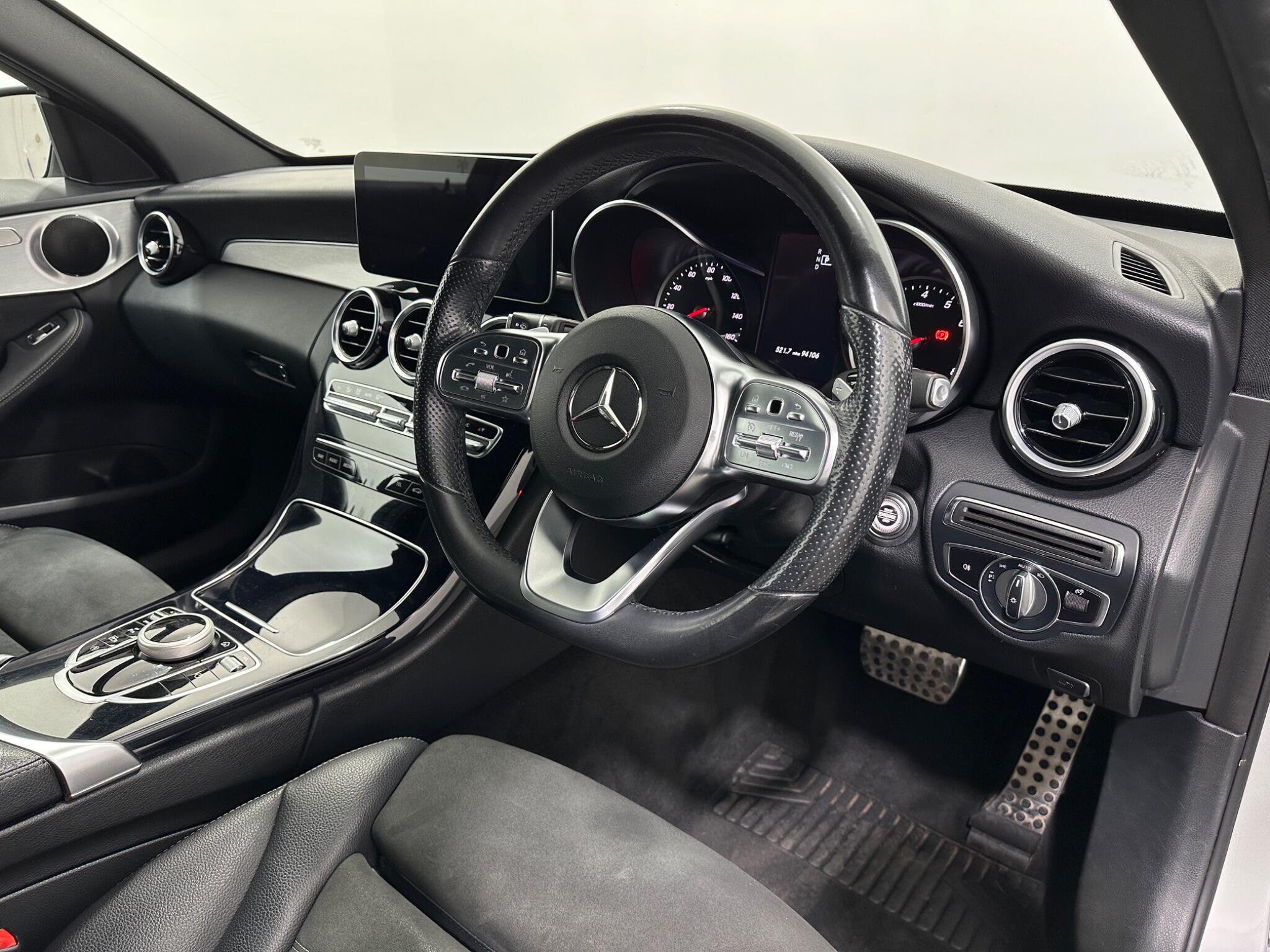 Mercedes-Benz C-Class view 11