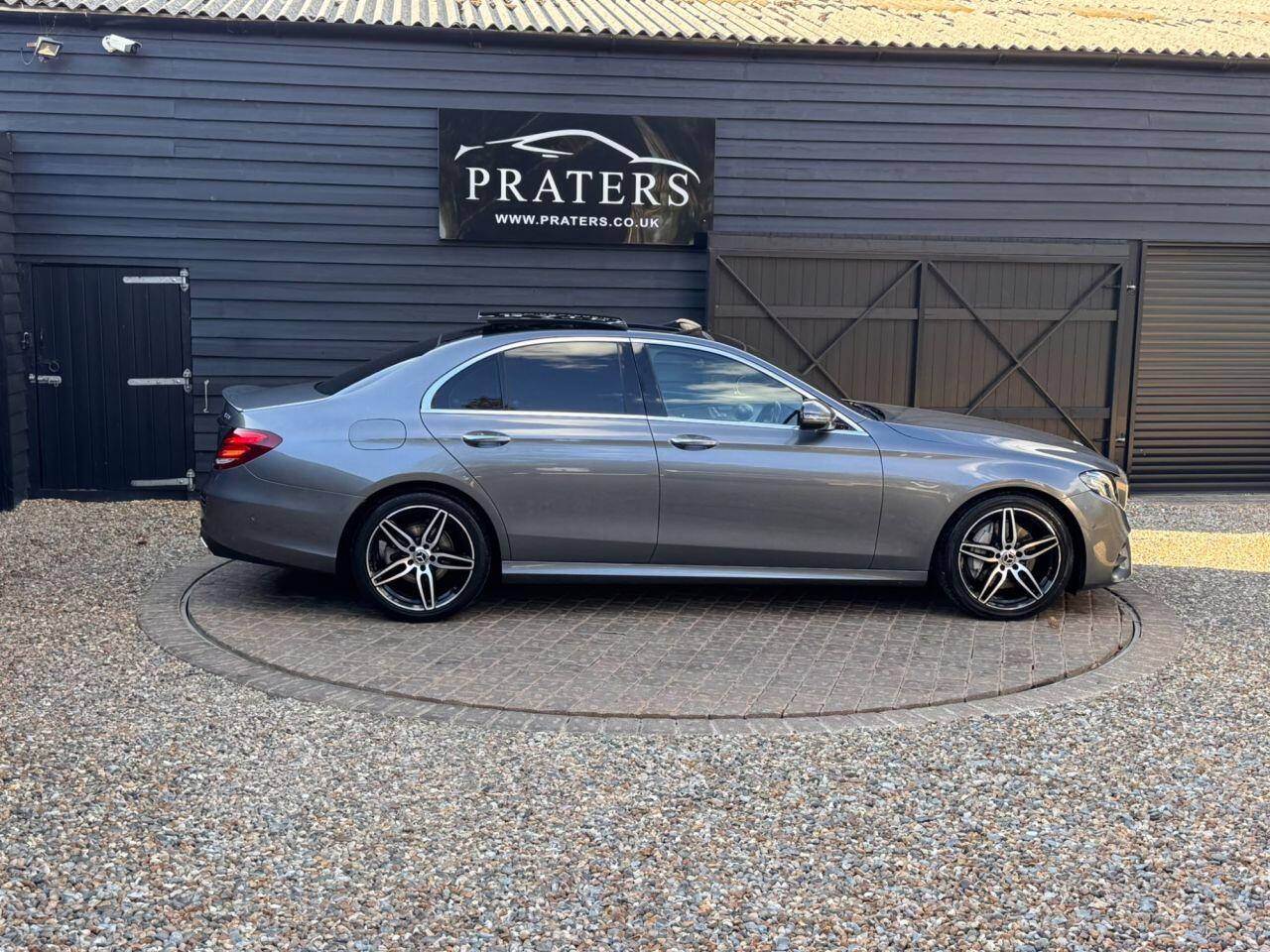 Mercedes-Benz E-Class view 5