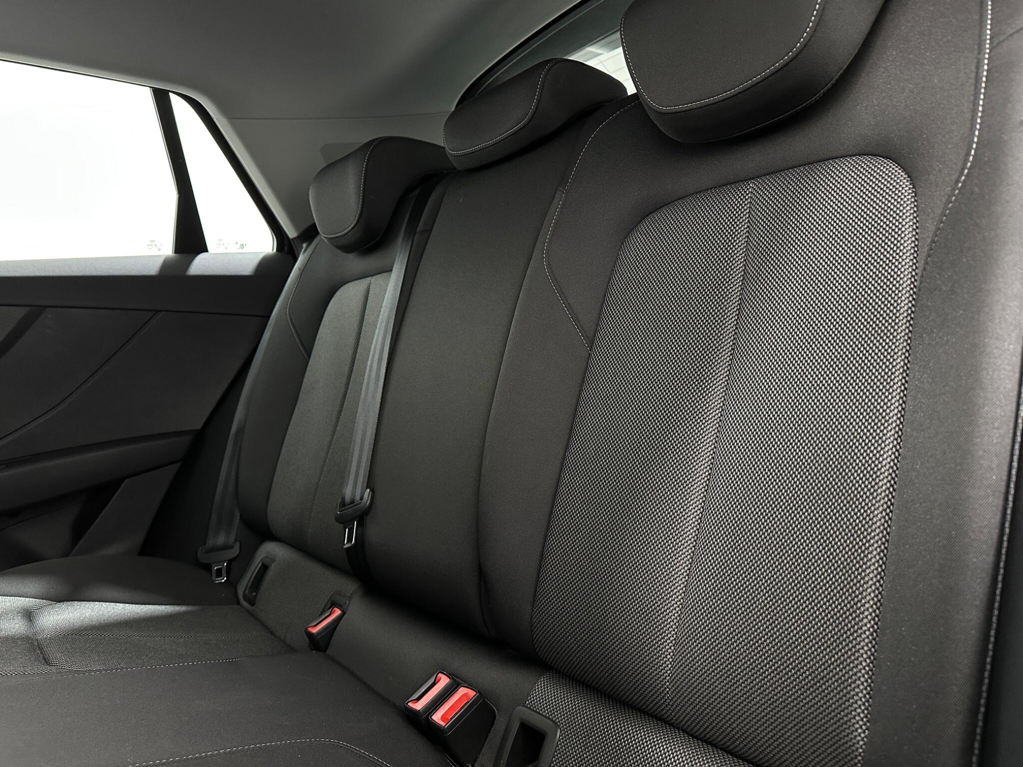 Audi Q2 view 39