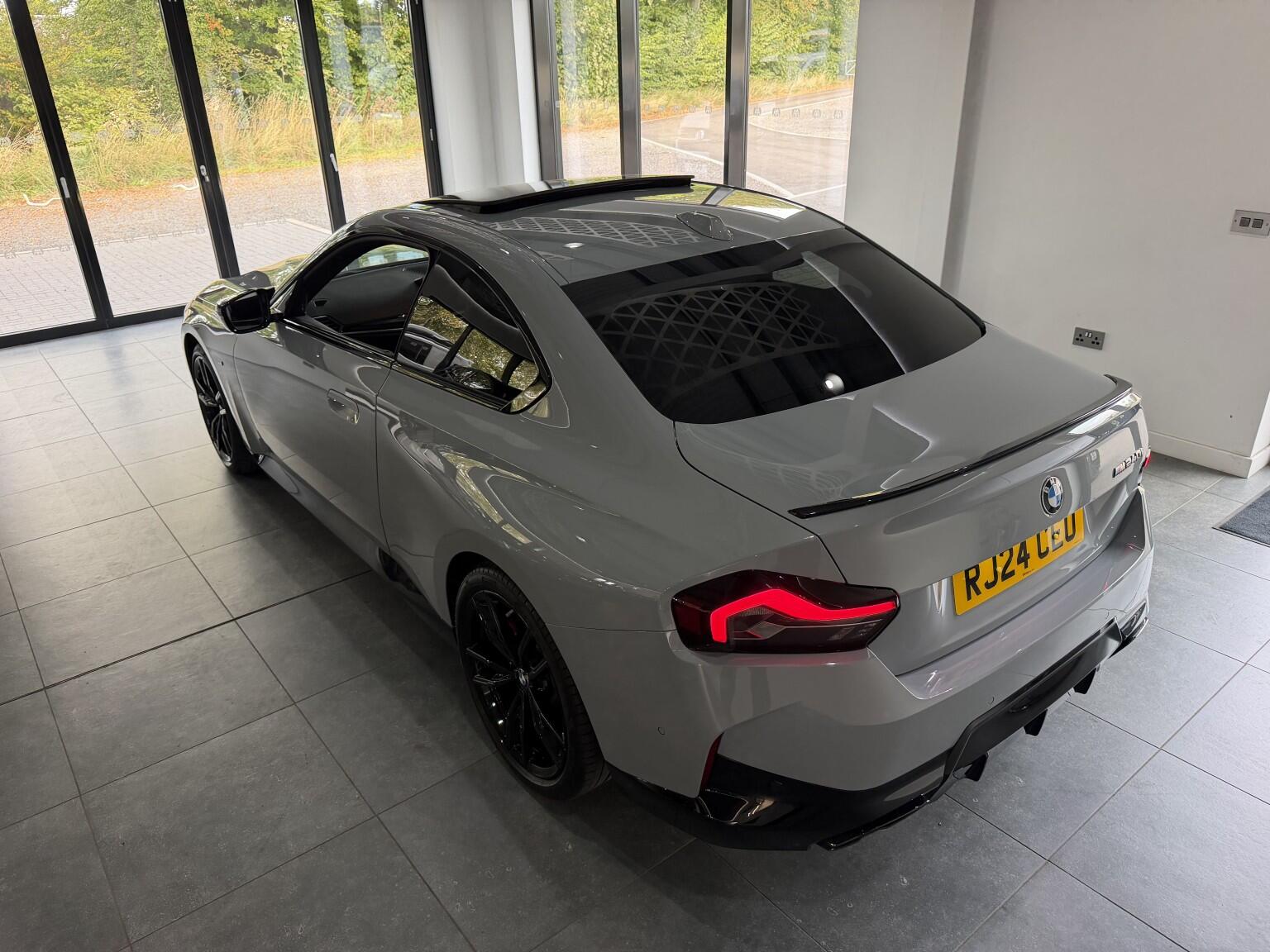 BMW 2 Series view 38