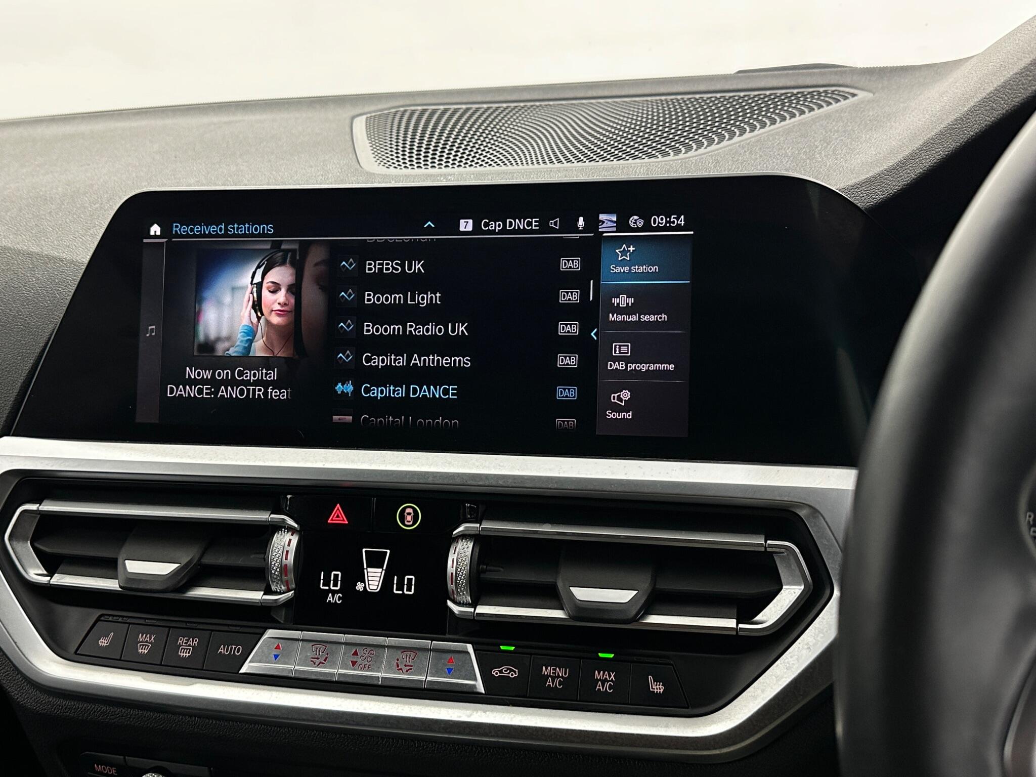 BMW 3 Series view 27