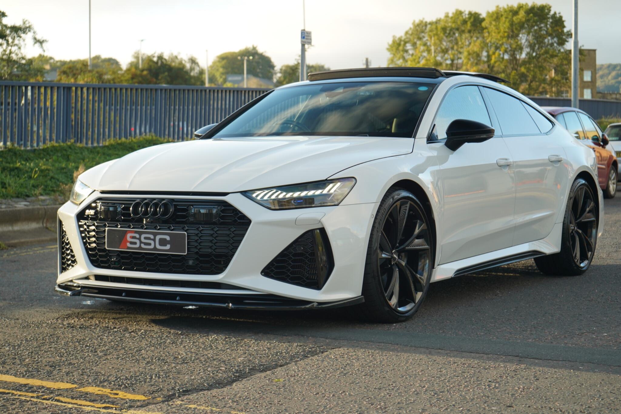 Audi RS7 view 7