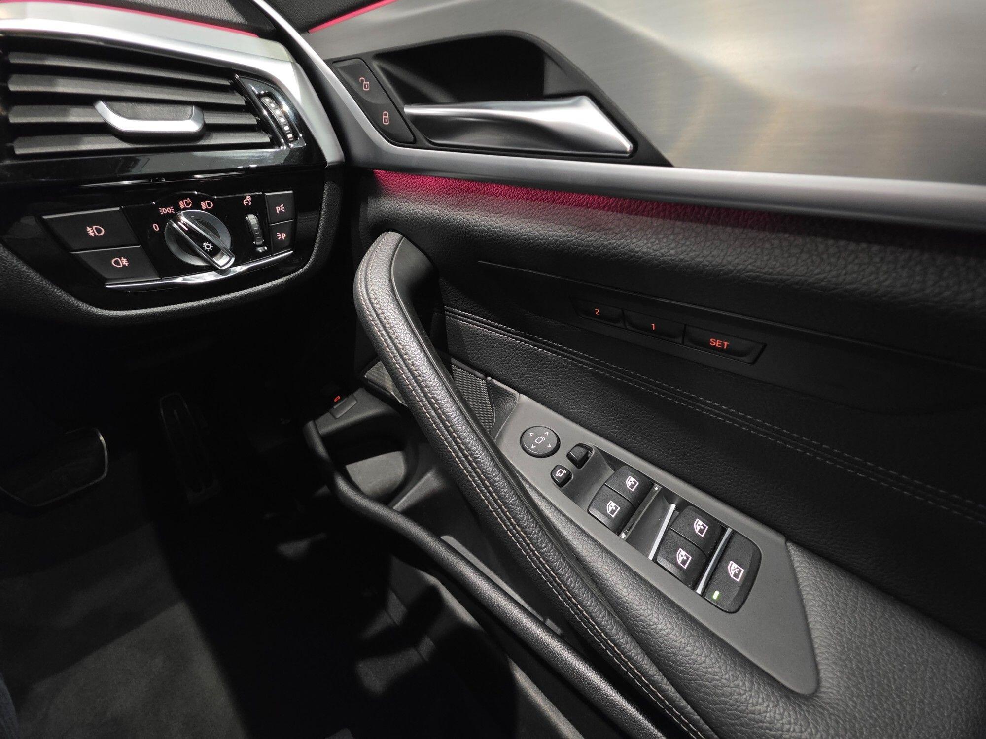 BMW 5 Series view 40