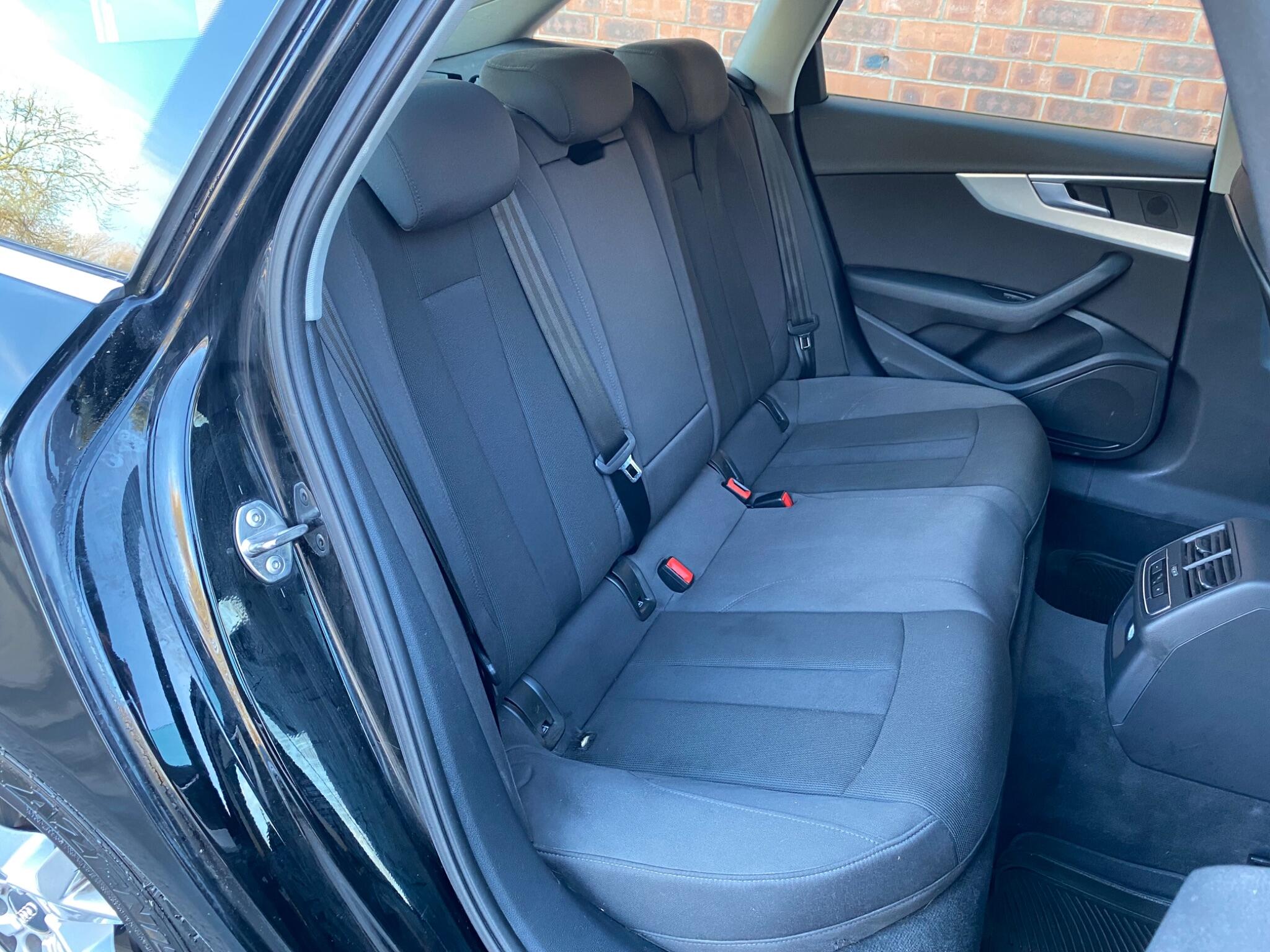 Audi A4 view 50