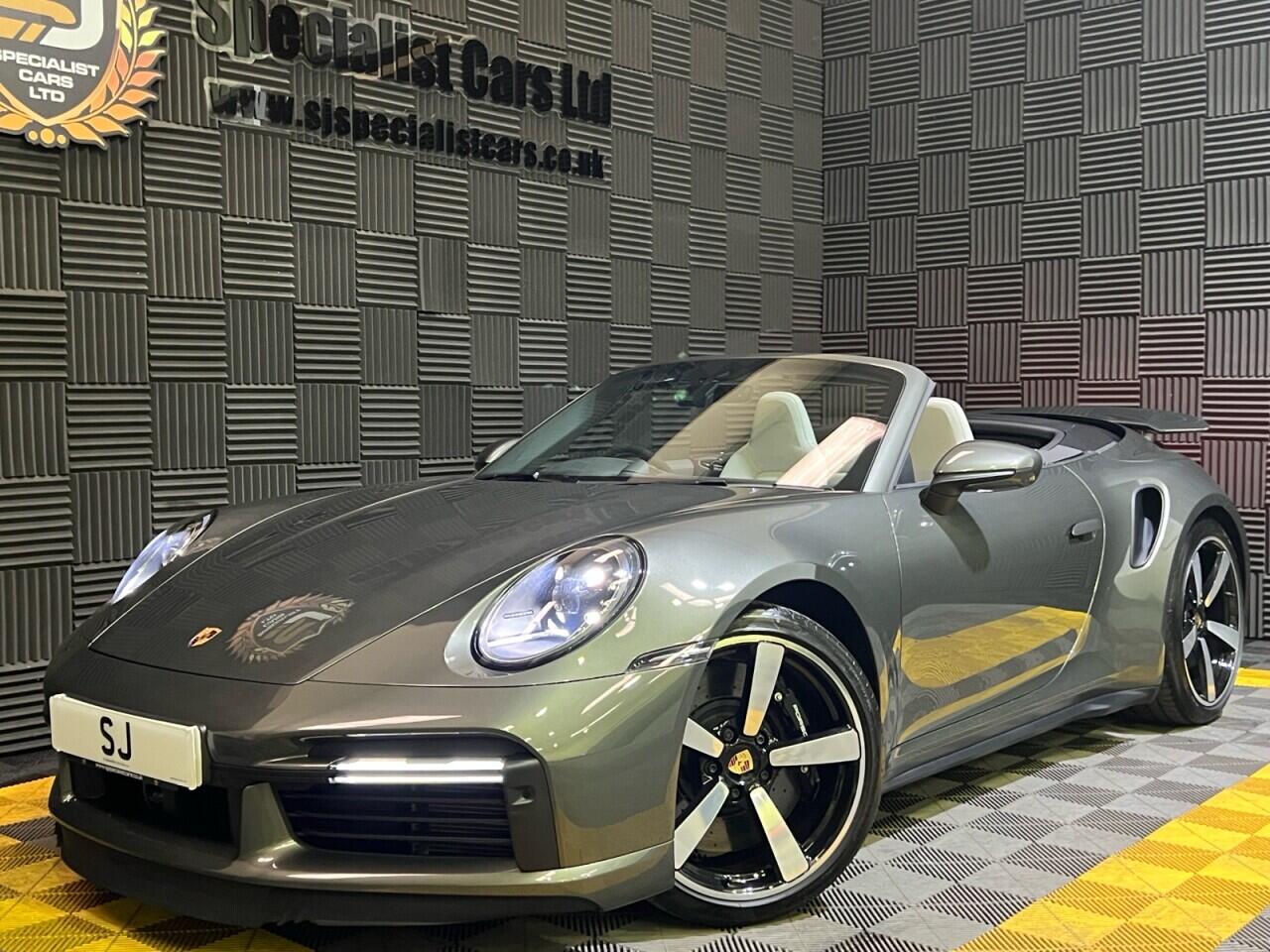 Porsche 911 view 28