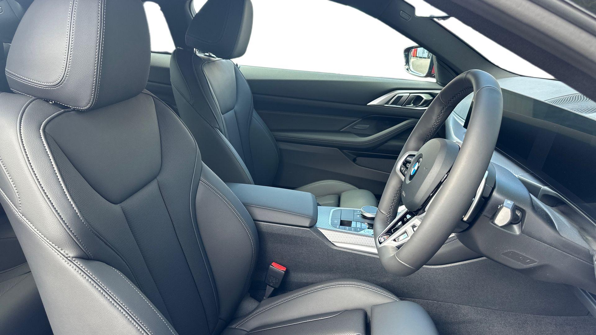 BMW 4 Series view 11