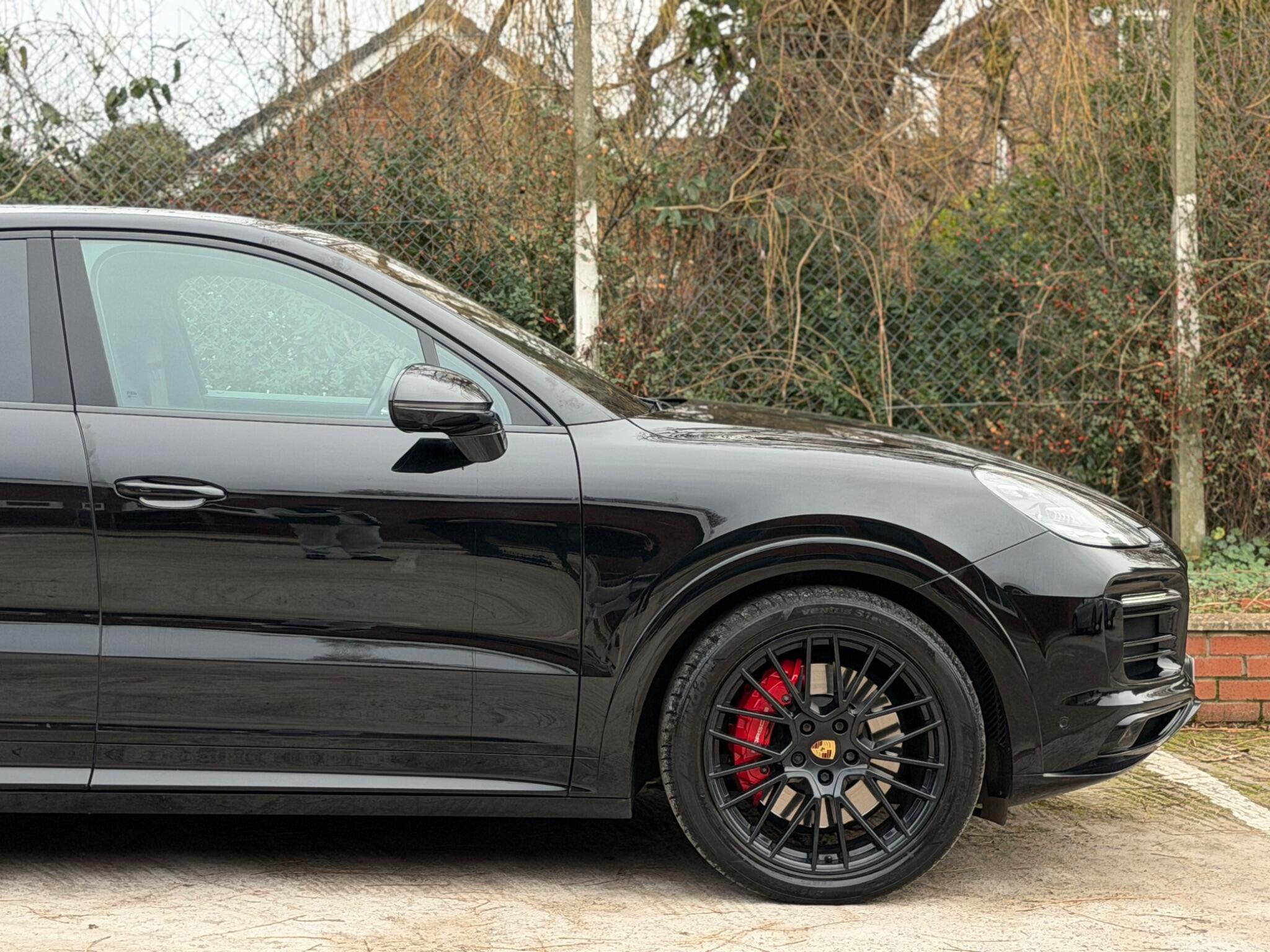 Porsche Cayenne view 12