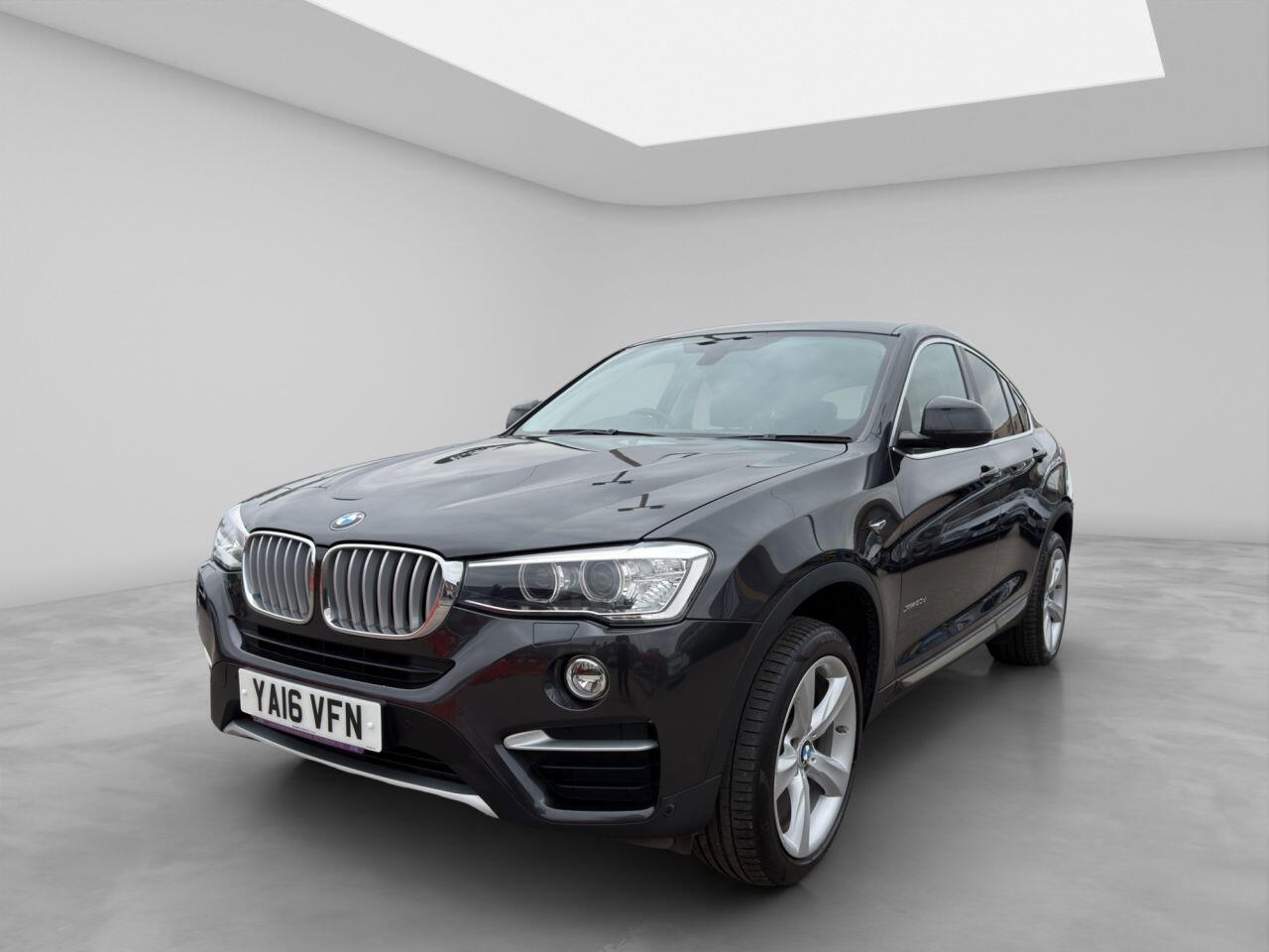 BMW X4 view 10