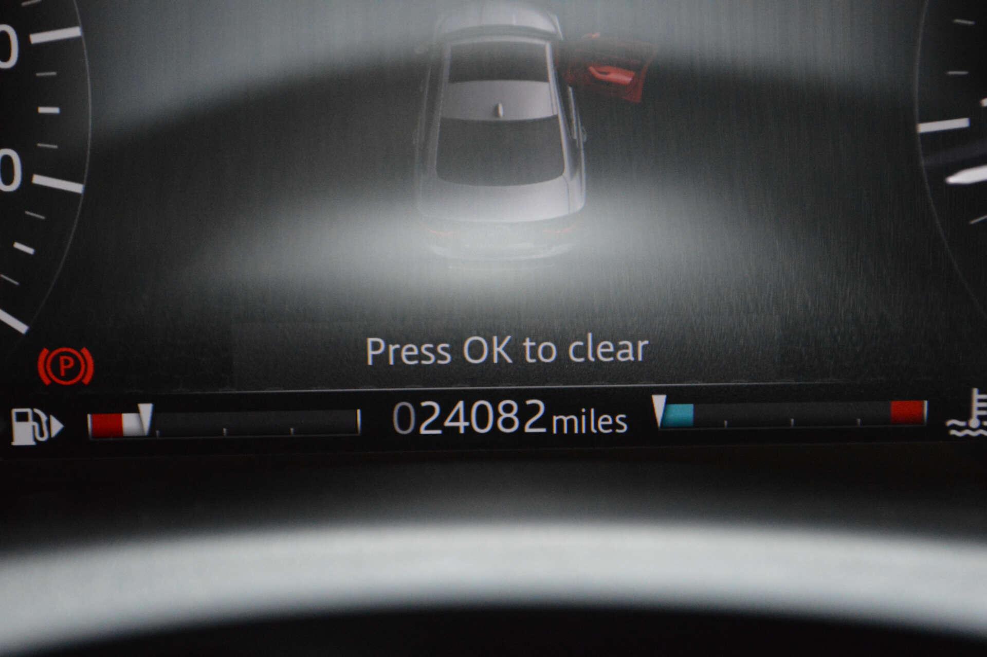 Jaguar Xe view 34